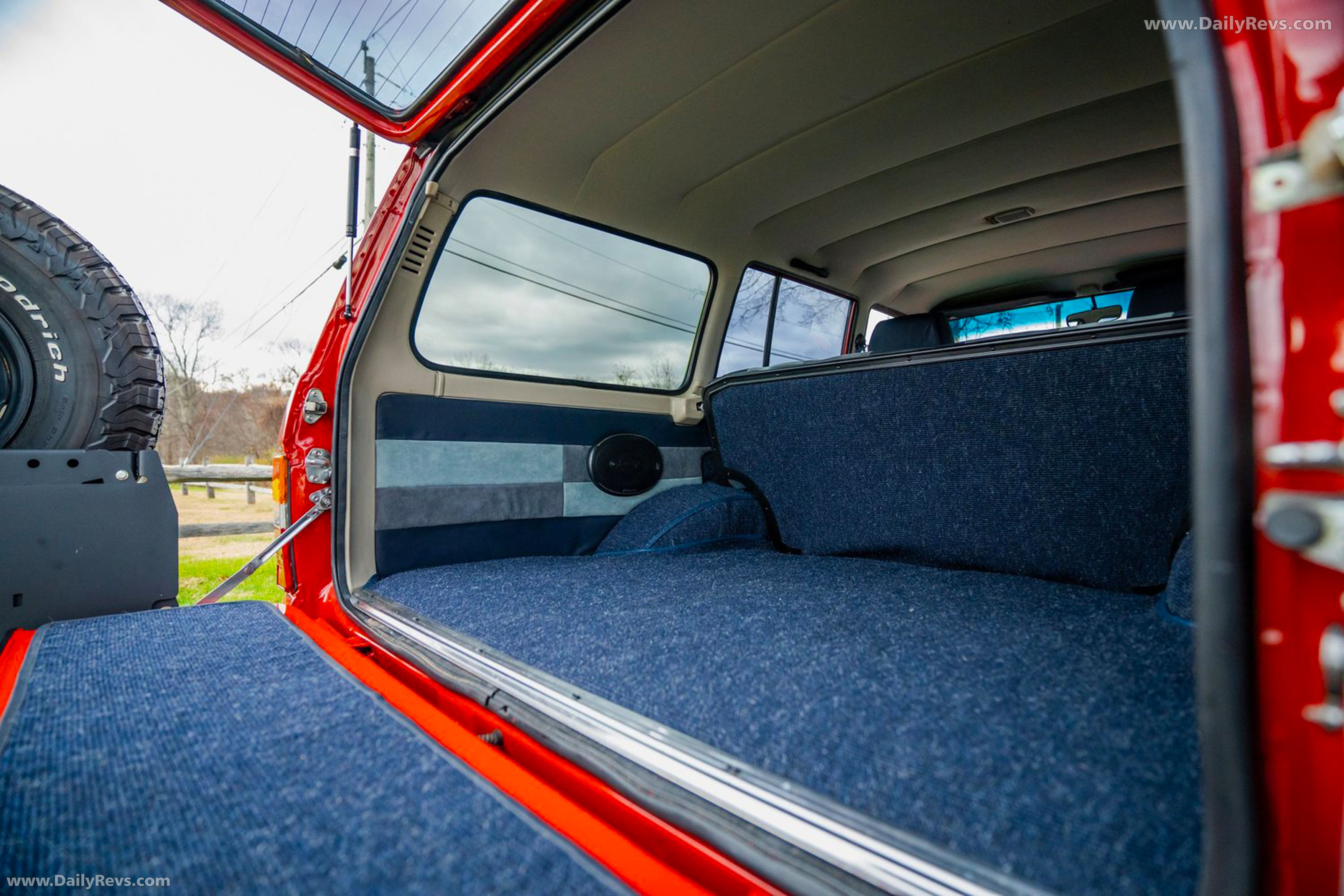 1985 Legacy Overland Toyota Land Cruiser FJ60 Interior