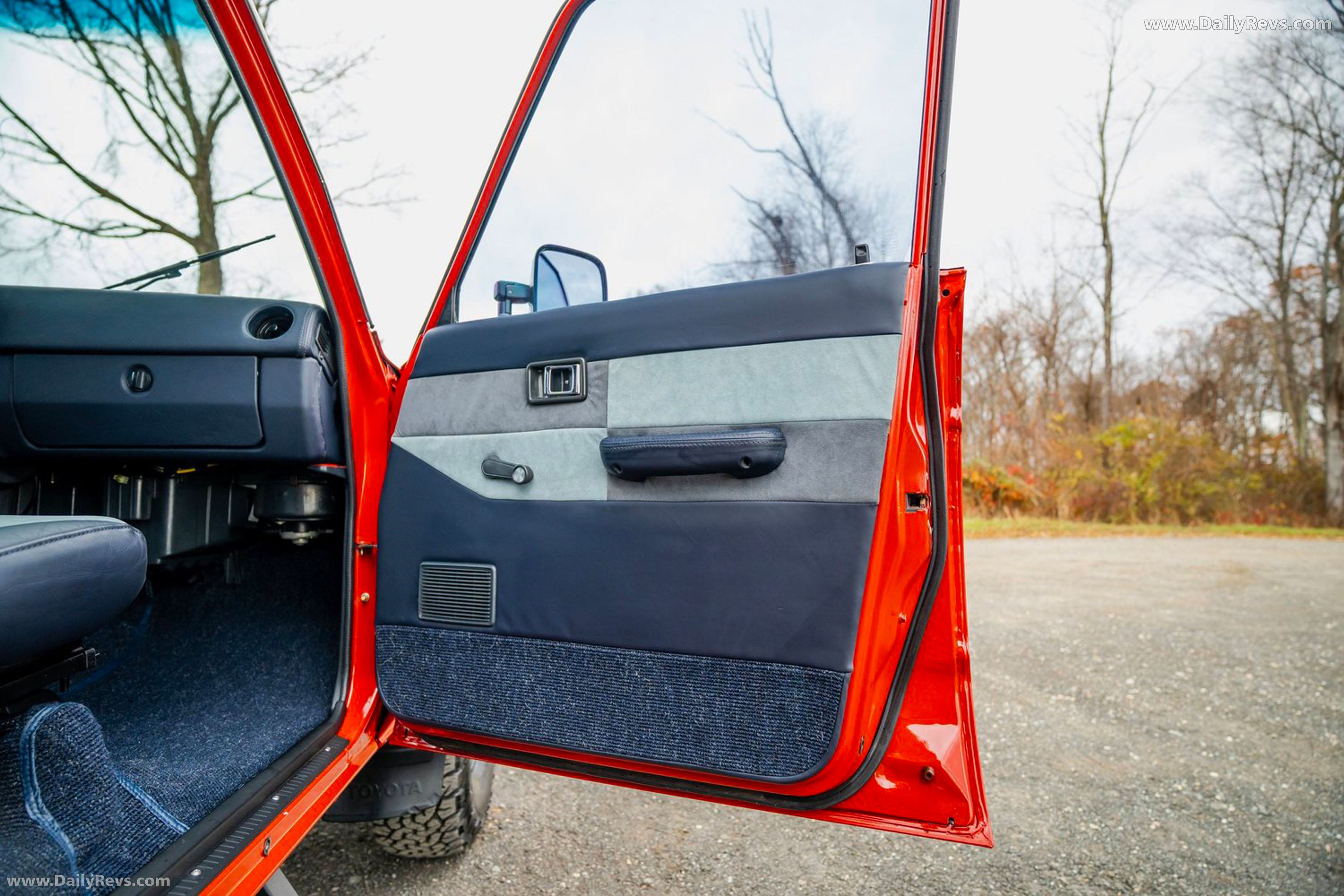 1985 Legacy Overland Toyota Land Cruiser FJ60 Interior