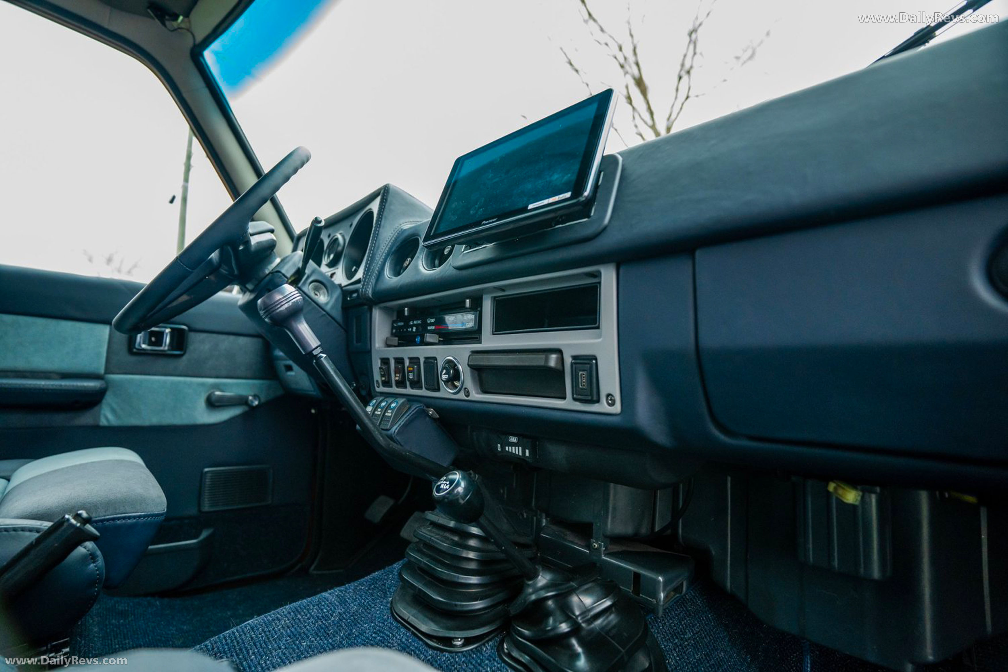 1985 Legacy Overland Toyota Land Cruiser FJ60 Interior