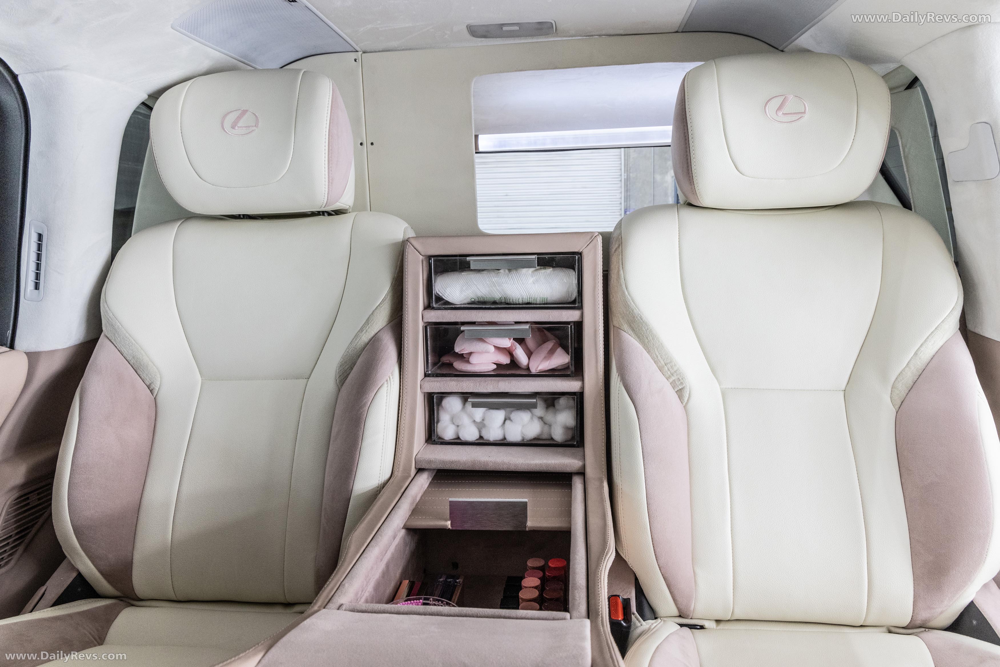 2025 Lexus Glam LX Interior