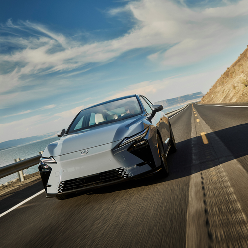 2026 Lexus ES 350e US Version Front View