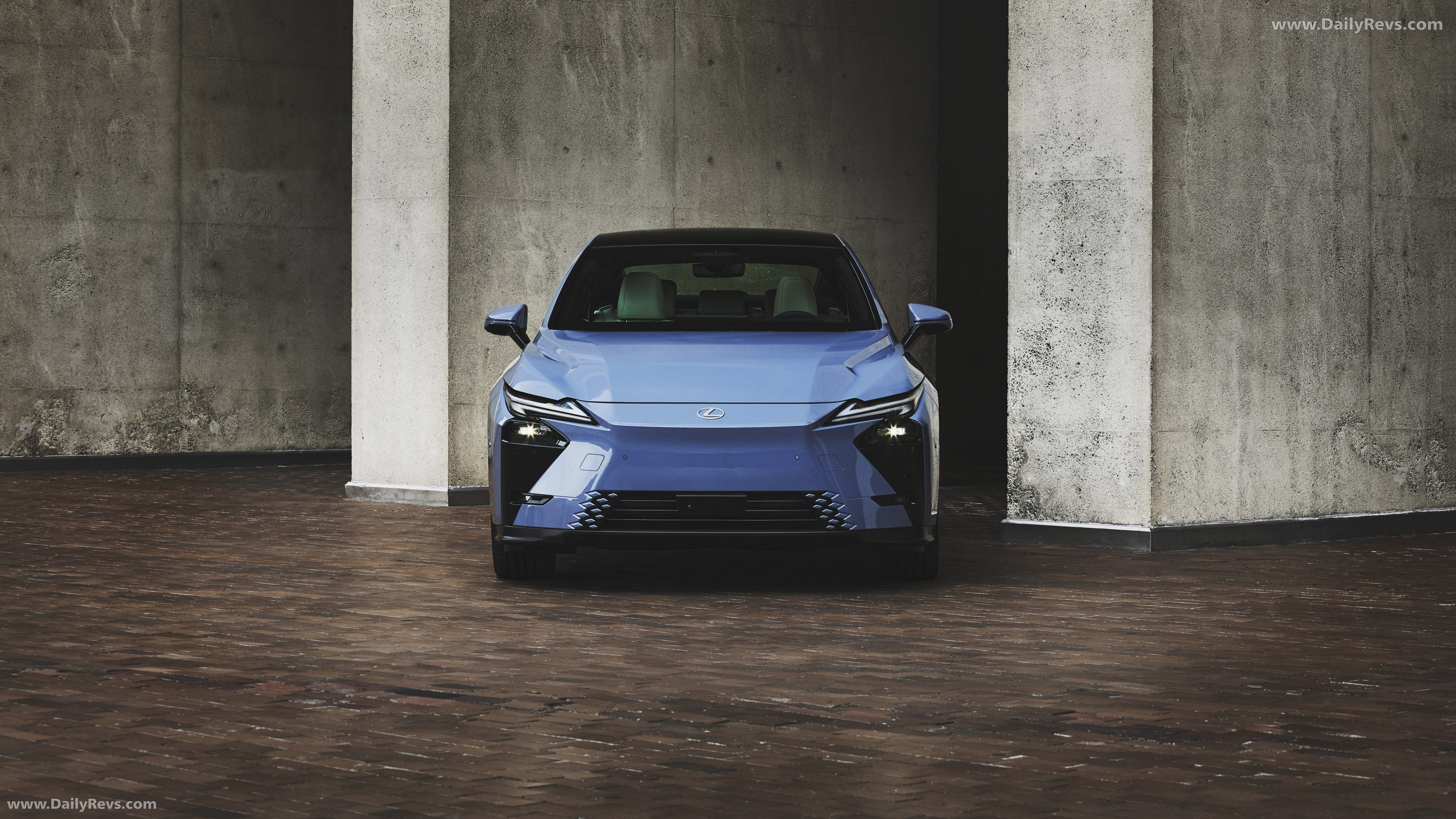 2026 Lexus ES 350e US Version Front View