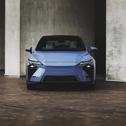 2026 Lexus ES 350e US Version Front View