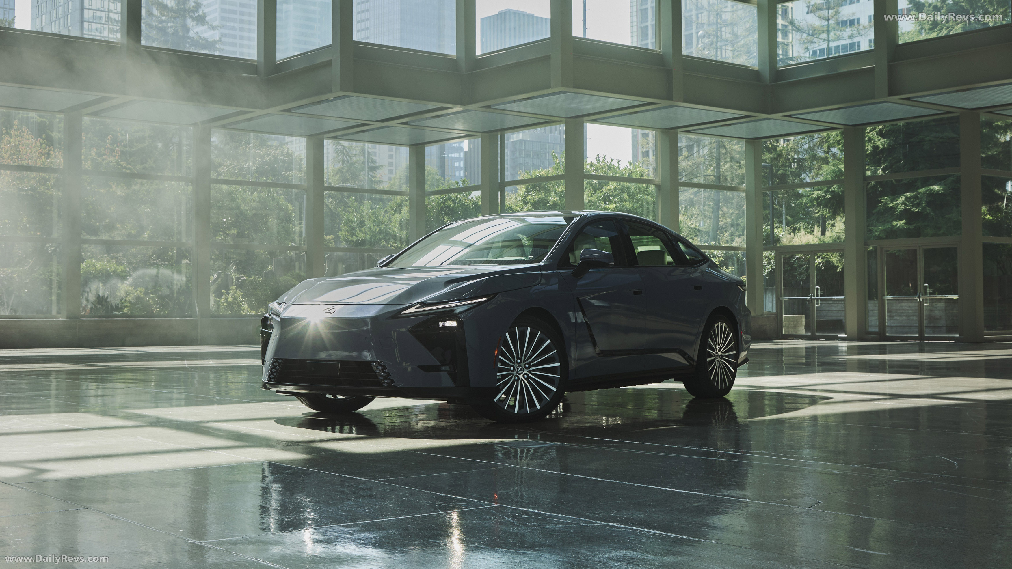 2026 Lexus ES 350e US Version Front View