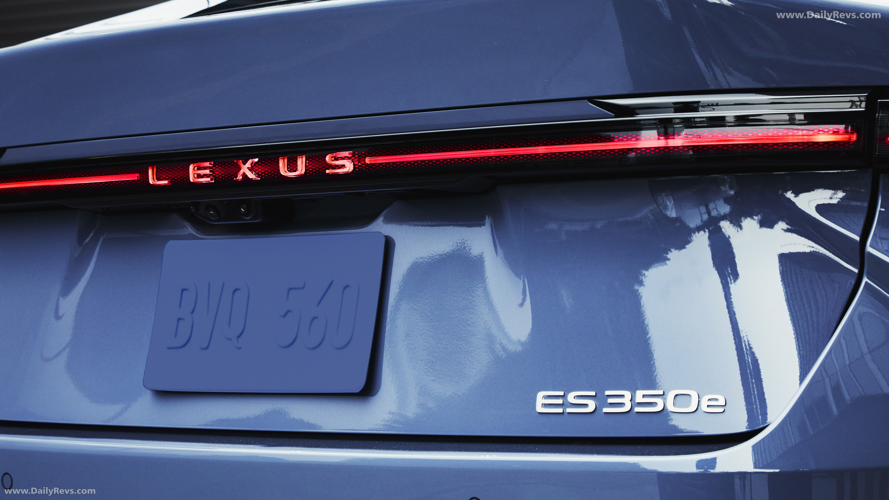 2026 Lexus ES 350e US Version Exterior