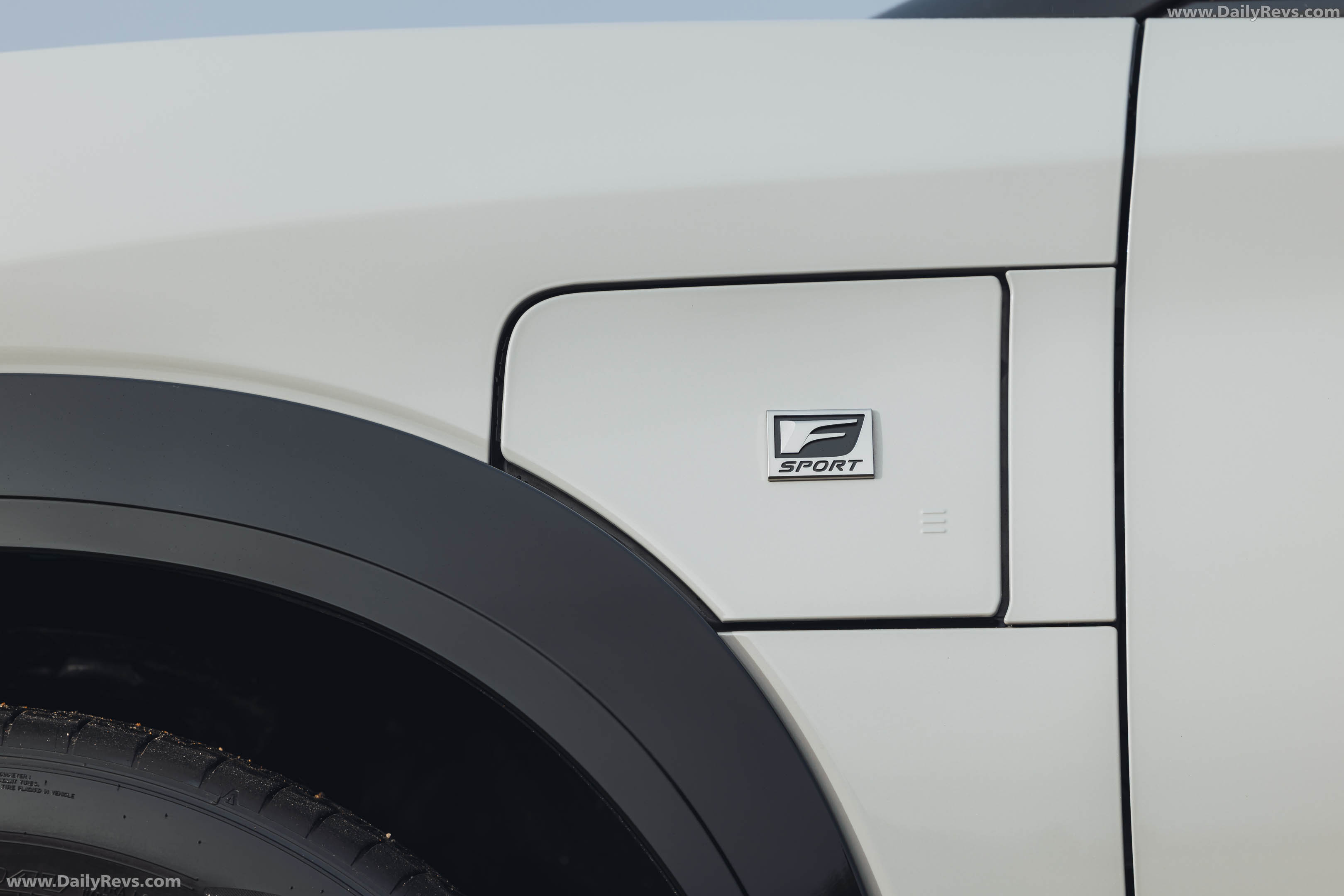 2026 Lexus RZ 550e F SPORT UK Version Exterior