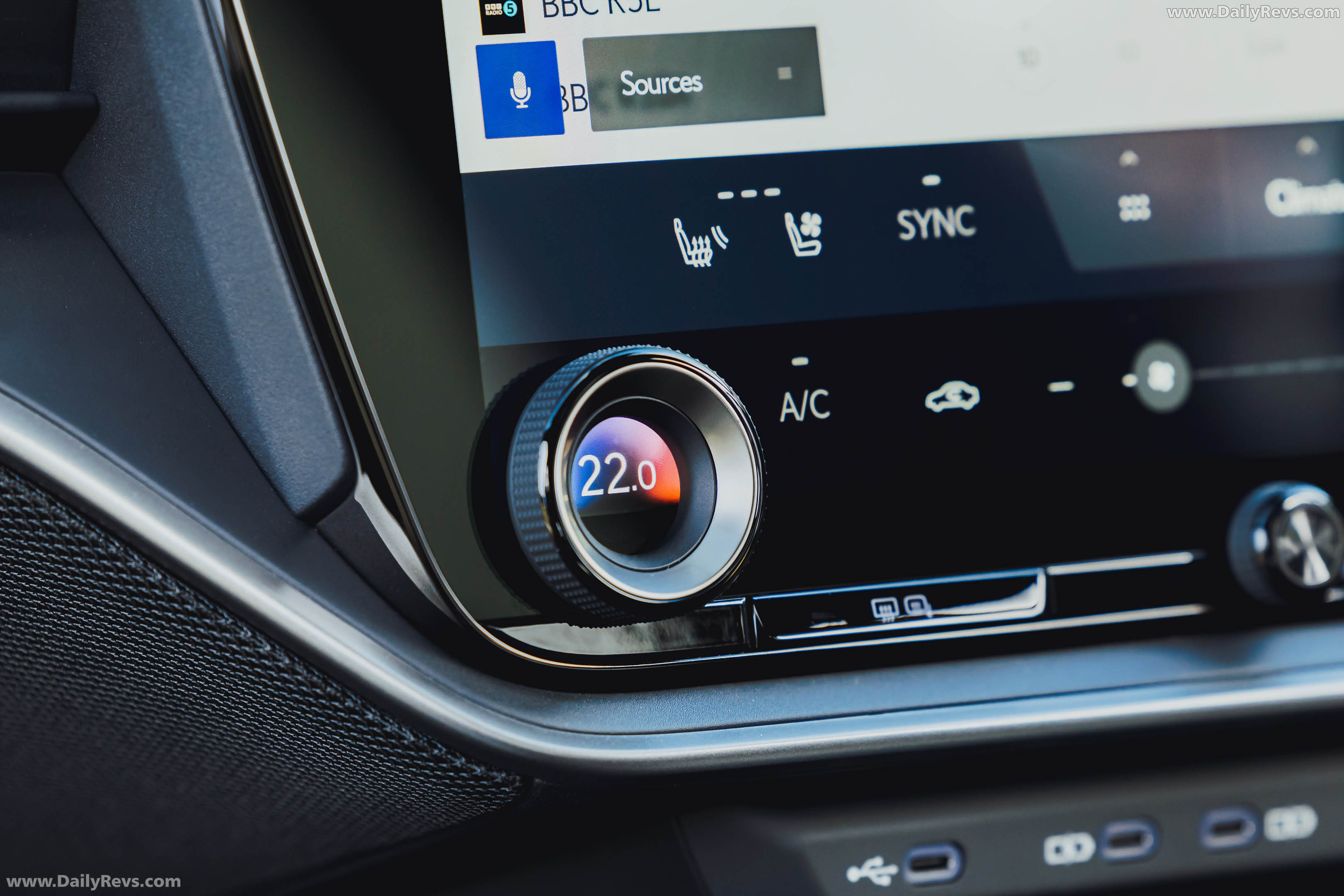 2026 Lexus RZ 550e F SPORT UK Version Interior