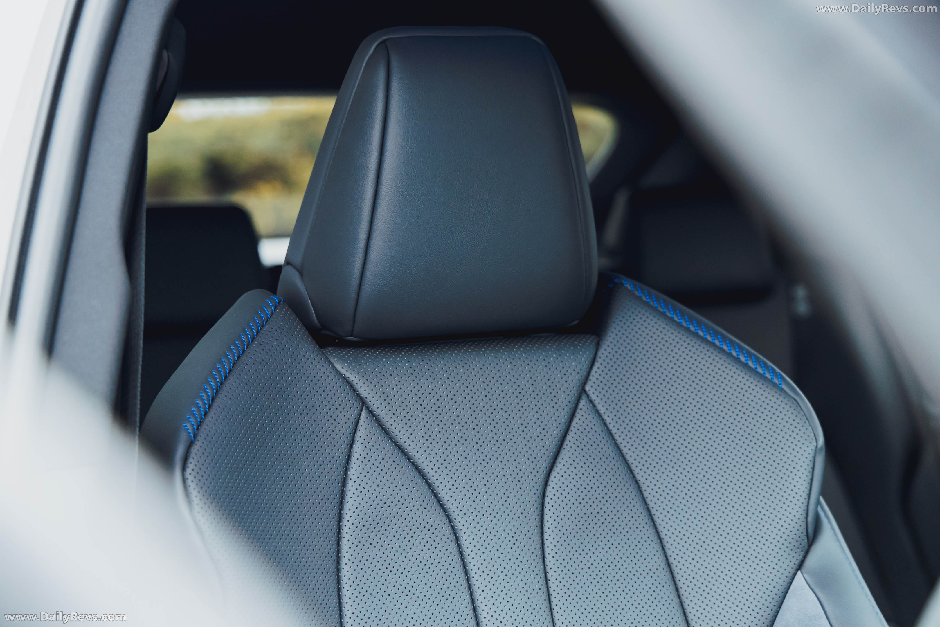 2026 Lexus RZ 550e F SPORT UK Version Interior