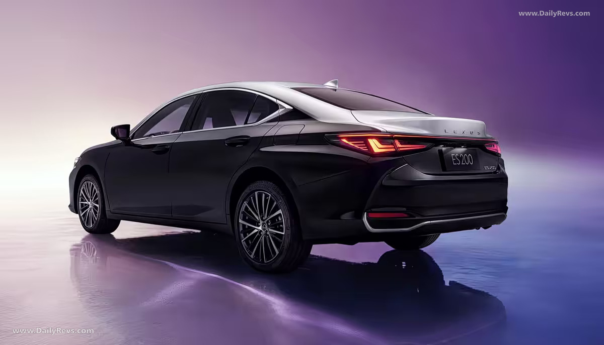 2026 Lexus ES 200 Moon Shadow Edition Rear View