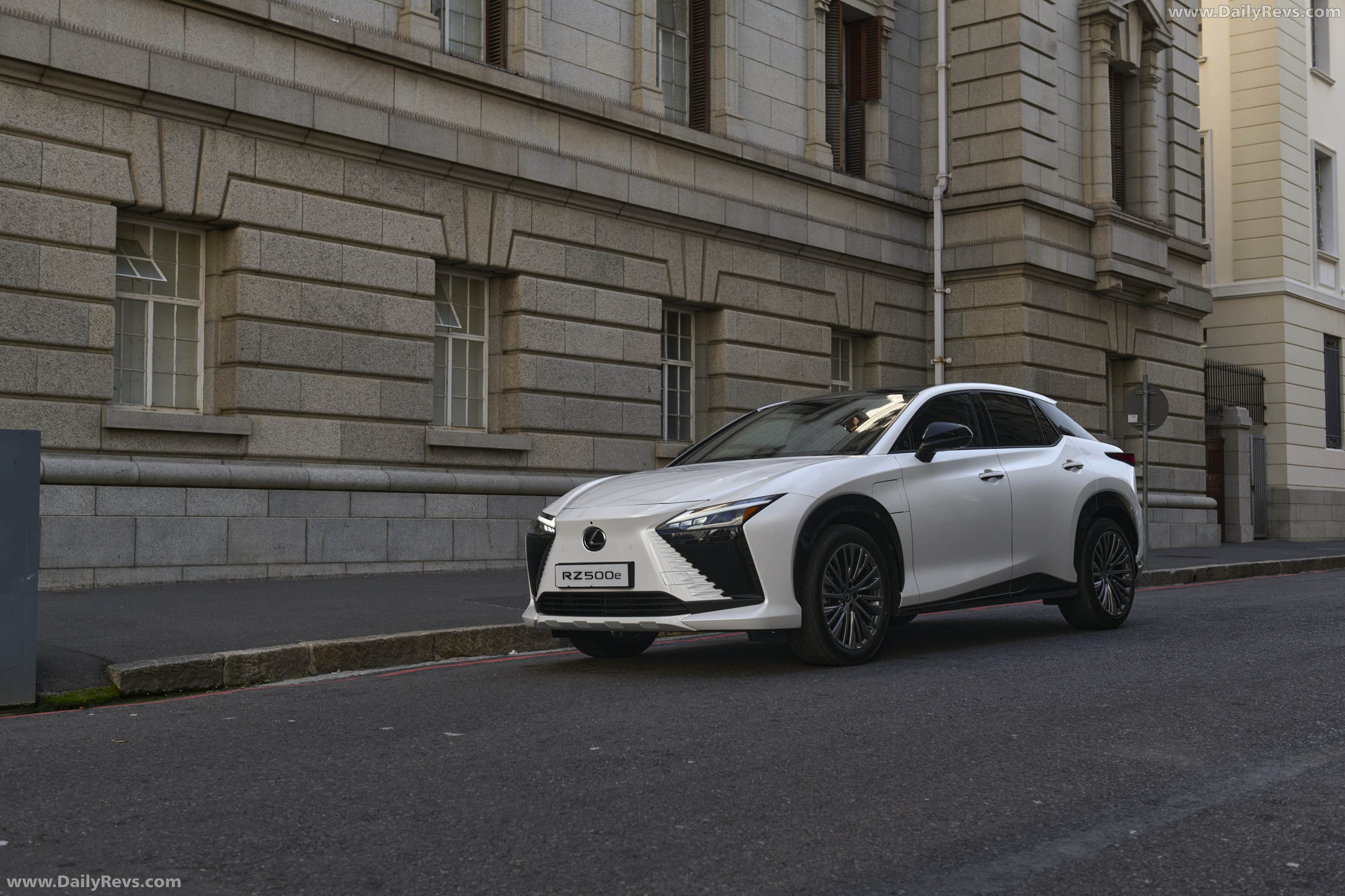2026 Lexus RZ 550e South African Version Front View
