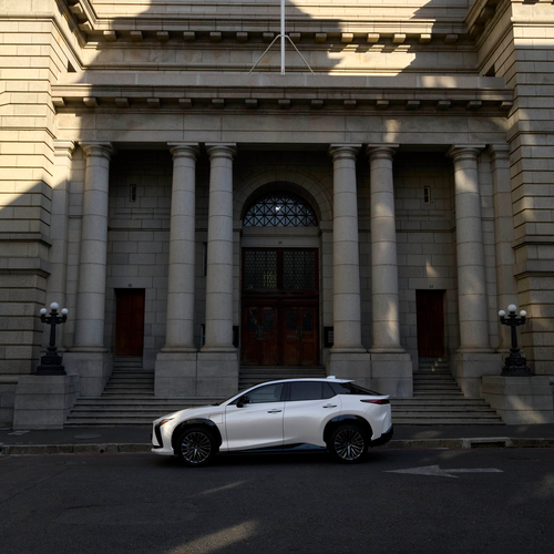 2026 Lexus RZ 550e South African Version Side View
