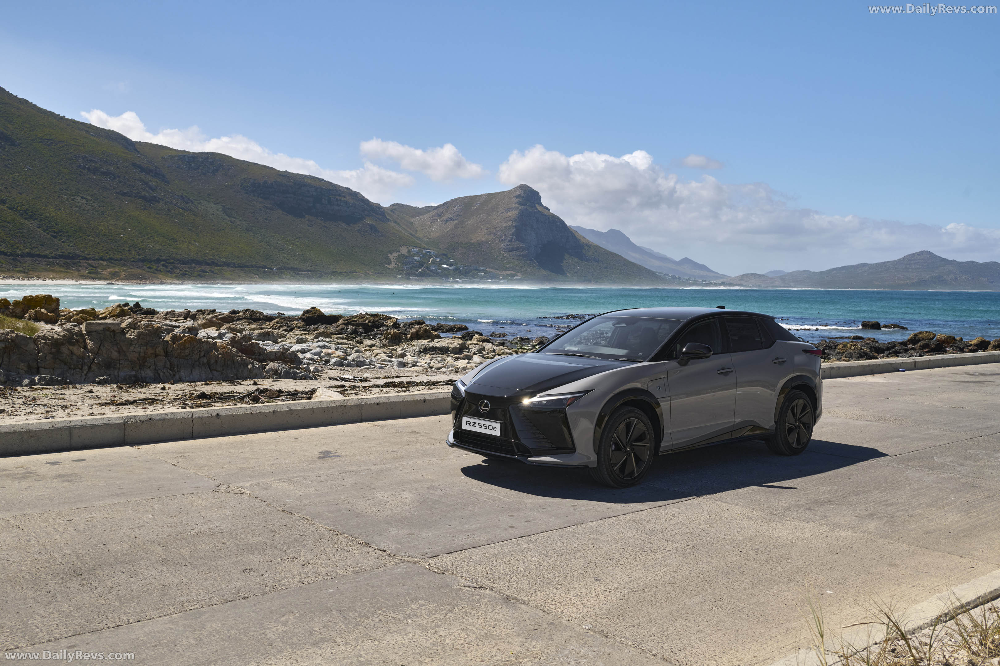 2026 Lexus RZ 550e South African Version Front View