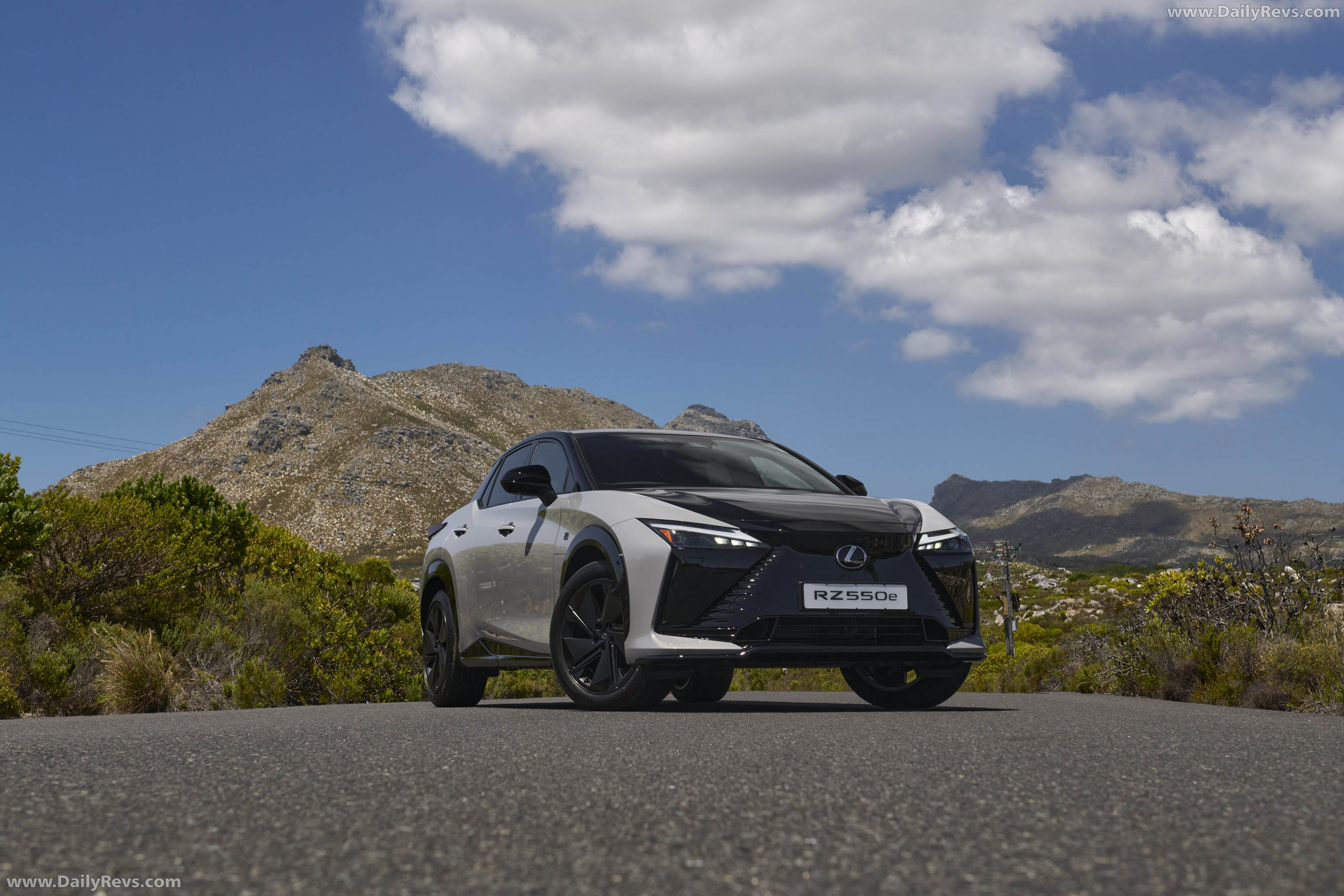 2026 Lexus RZ 550e South African Version Front View