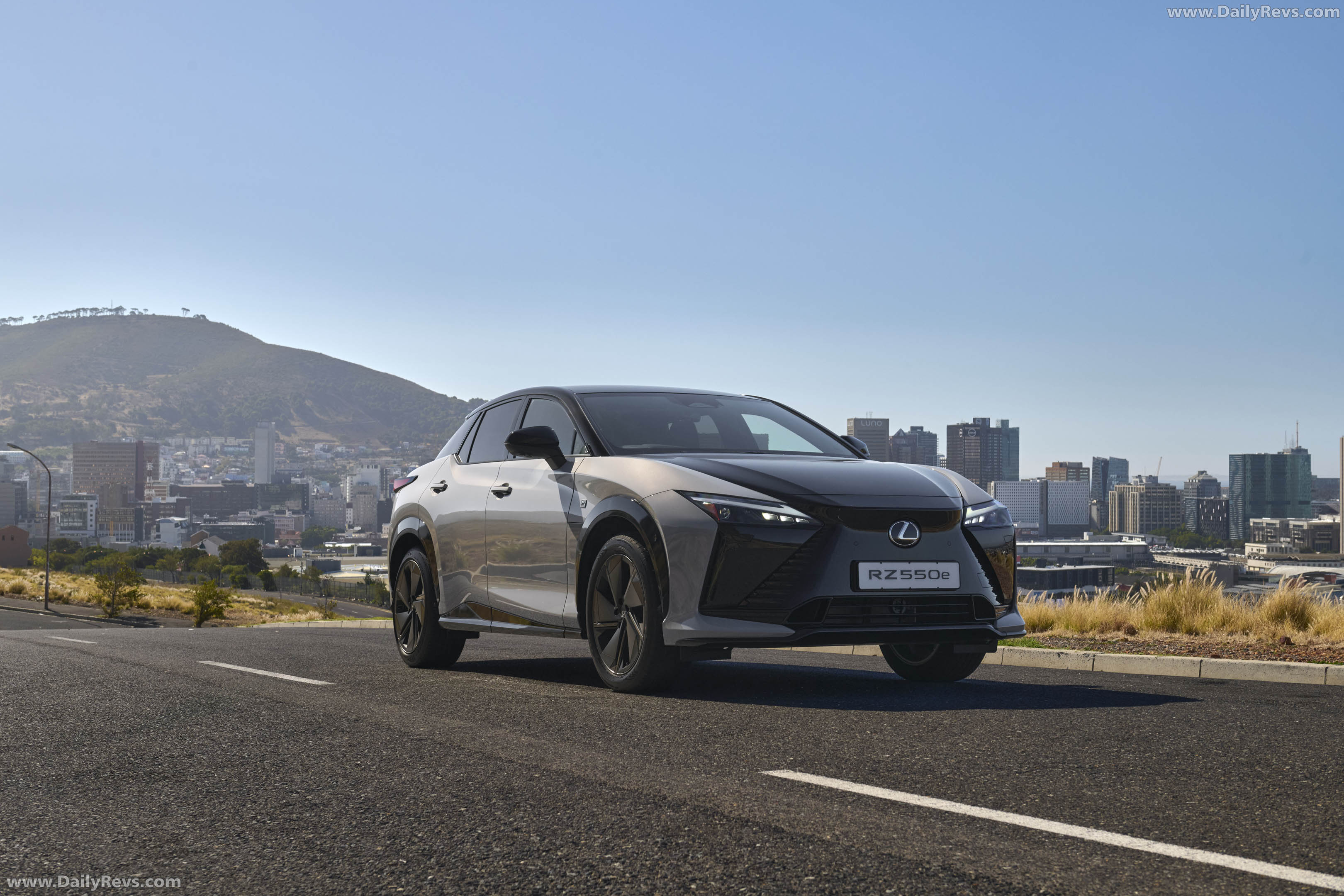 2026 Lexus RZ 550e South African Version Front View