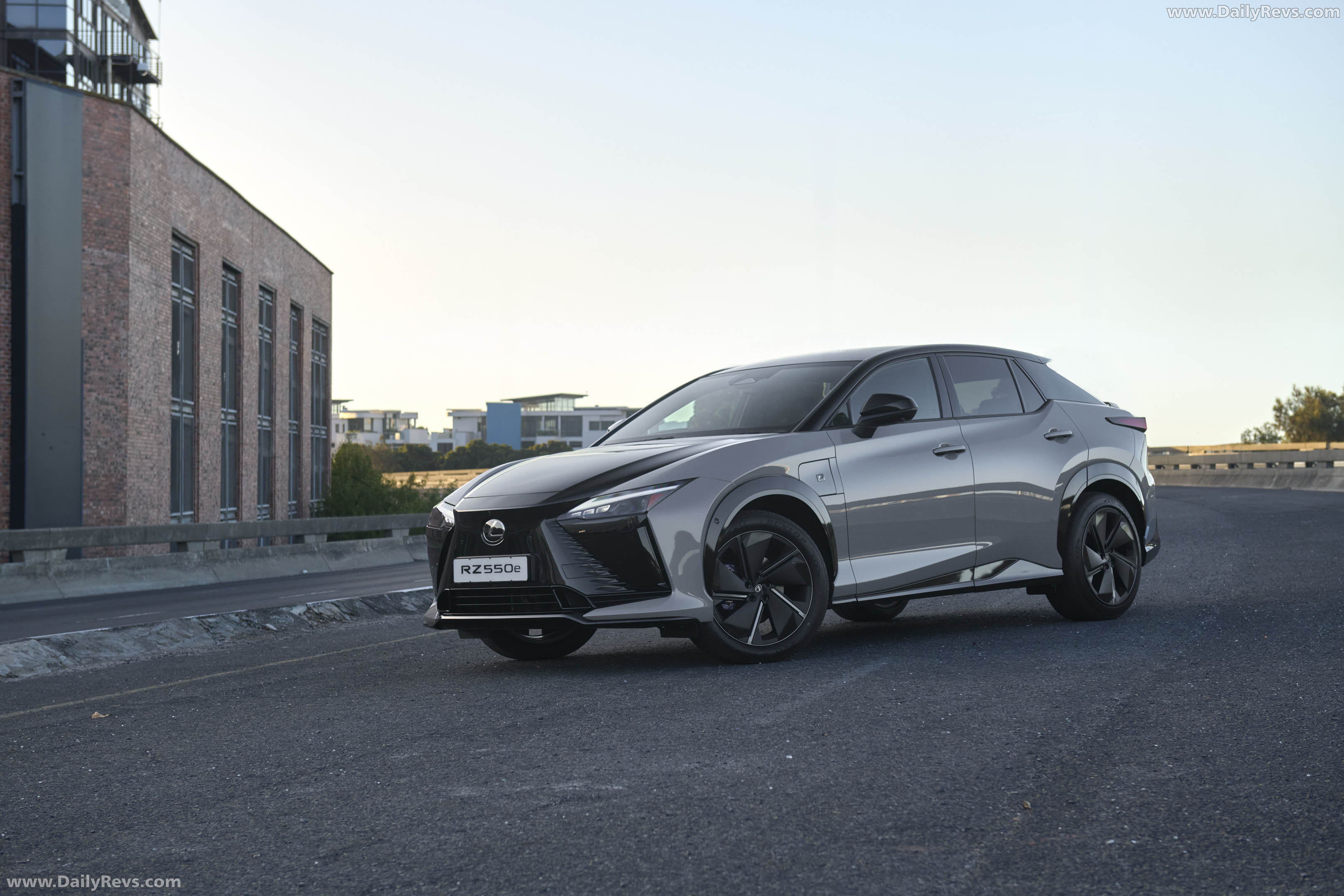 2026 Lexus RZ 550e South African Version Side View
