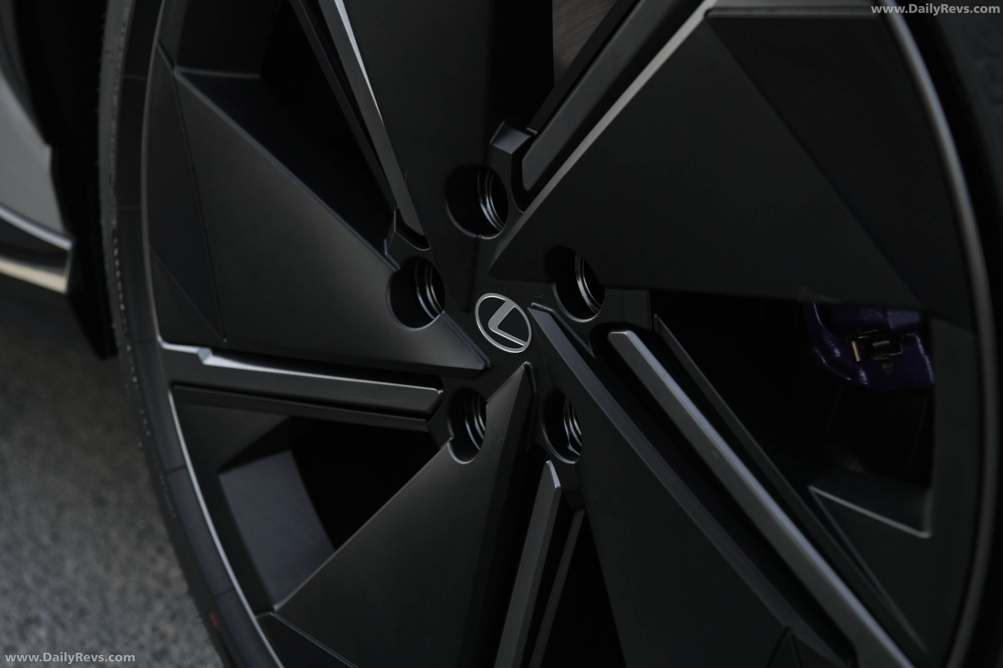 2026 Lexus RZ 550e South African Version Exterior