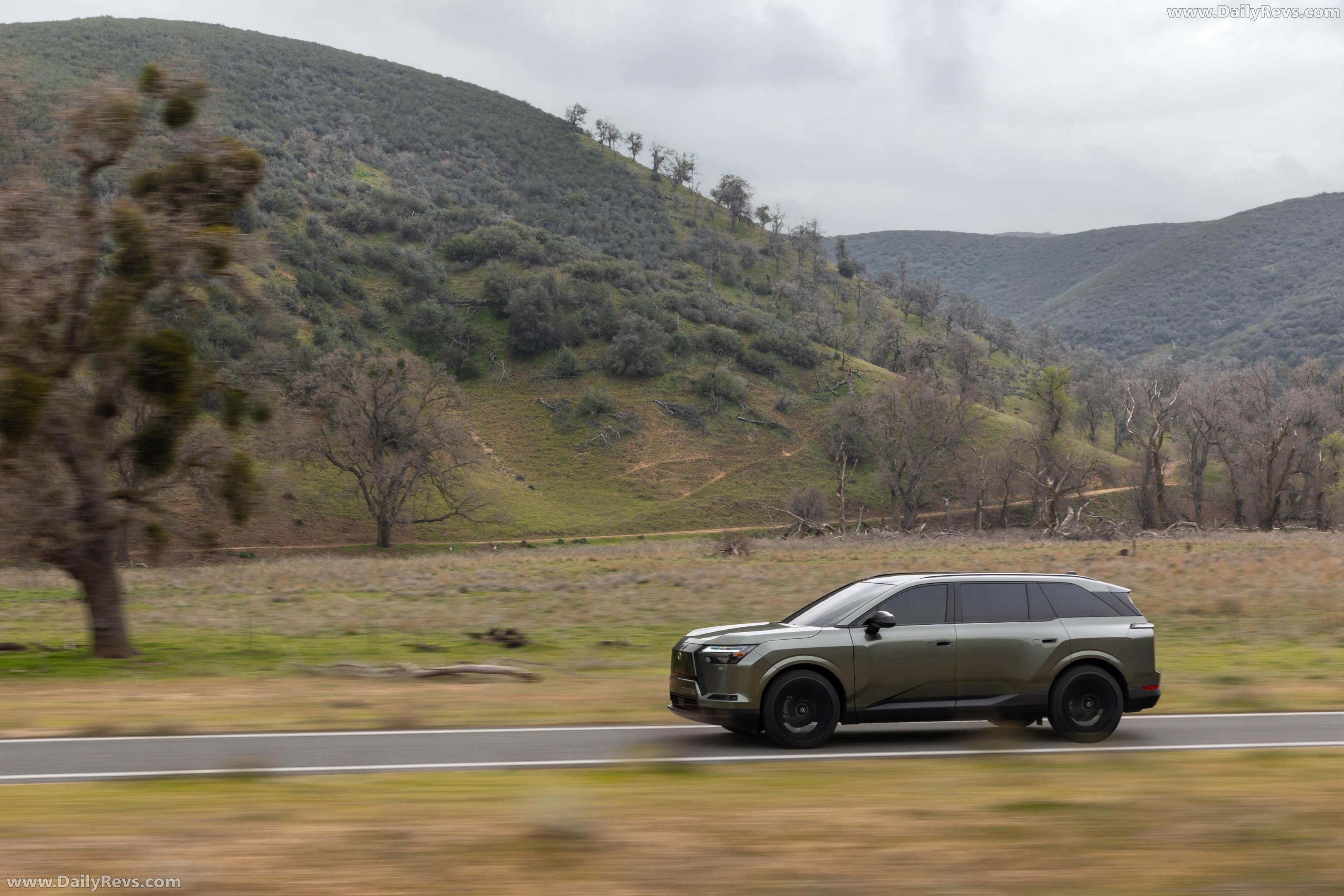 2027 Lexus TZ Side View