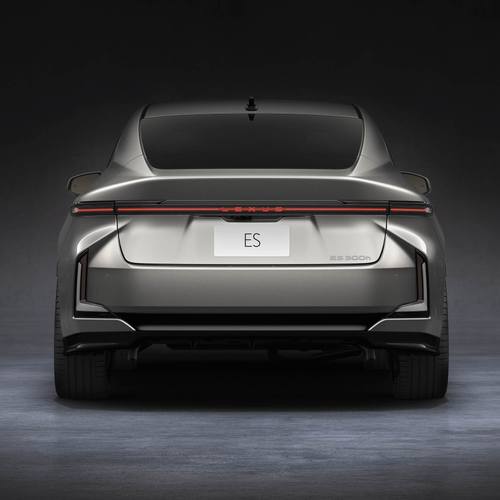 2026 Lexus ES 300h Rear View