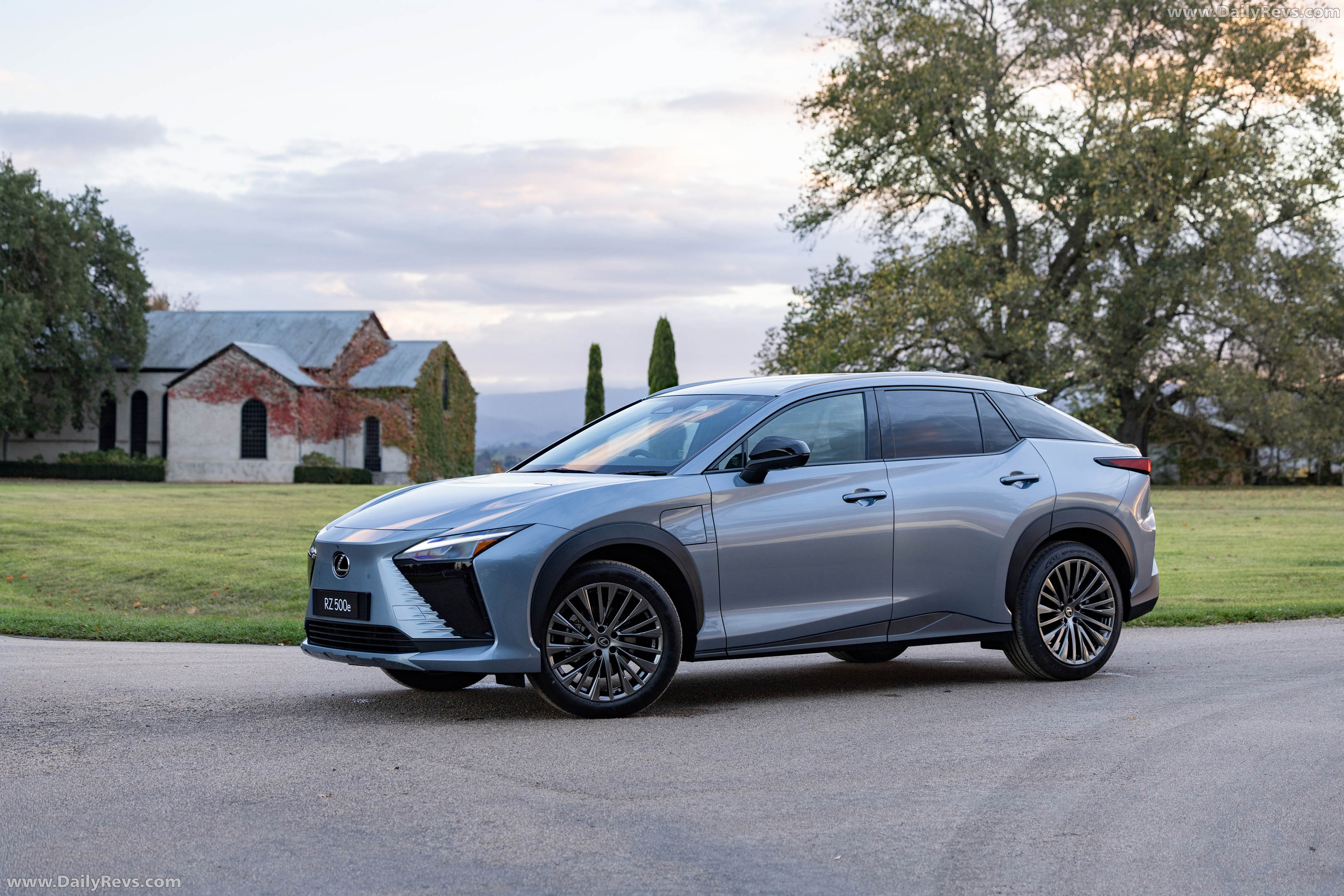 2026 Lexus RZ 500e Luxury Australian Version Side View
