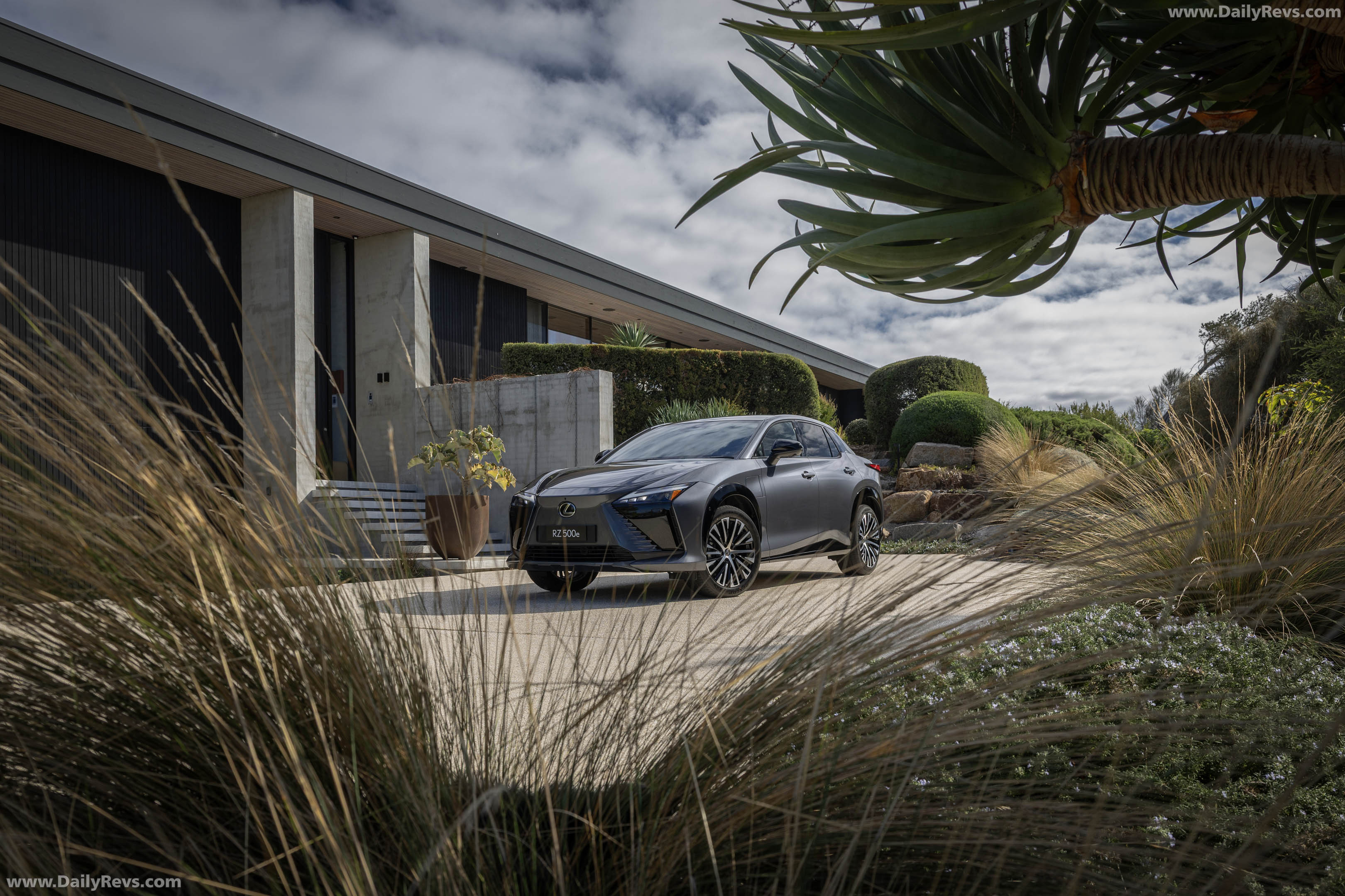 2026 Lexus RZ 500e Sports Luxury Australian Version Front View