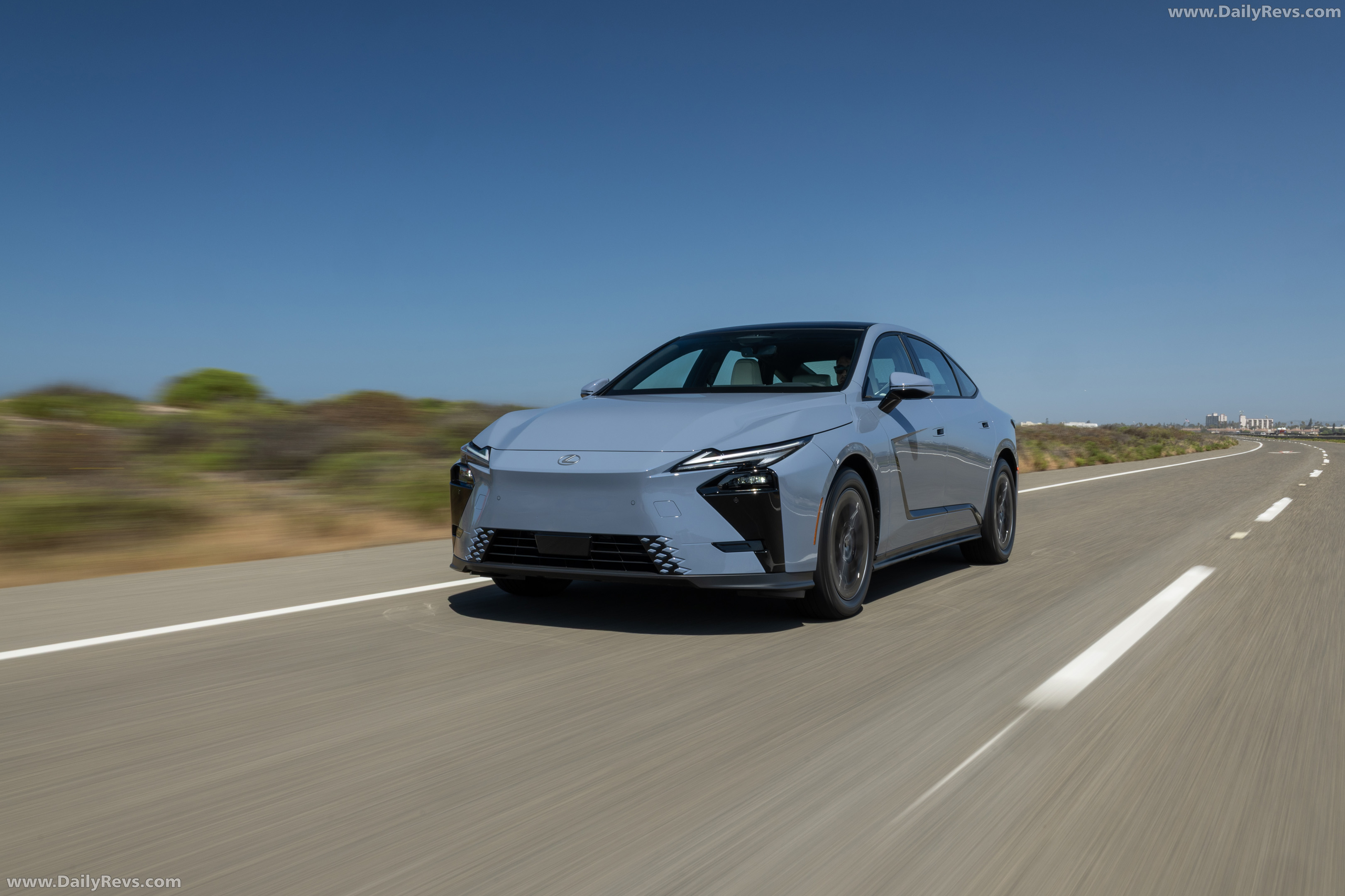 2026 Lexus ES 350e Premium Front View