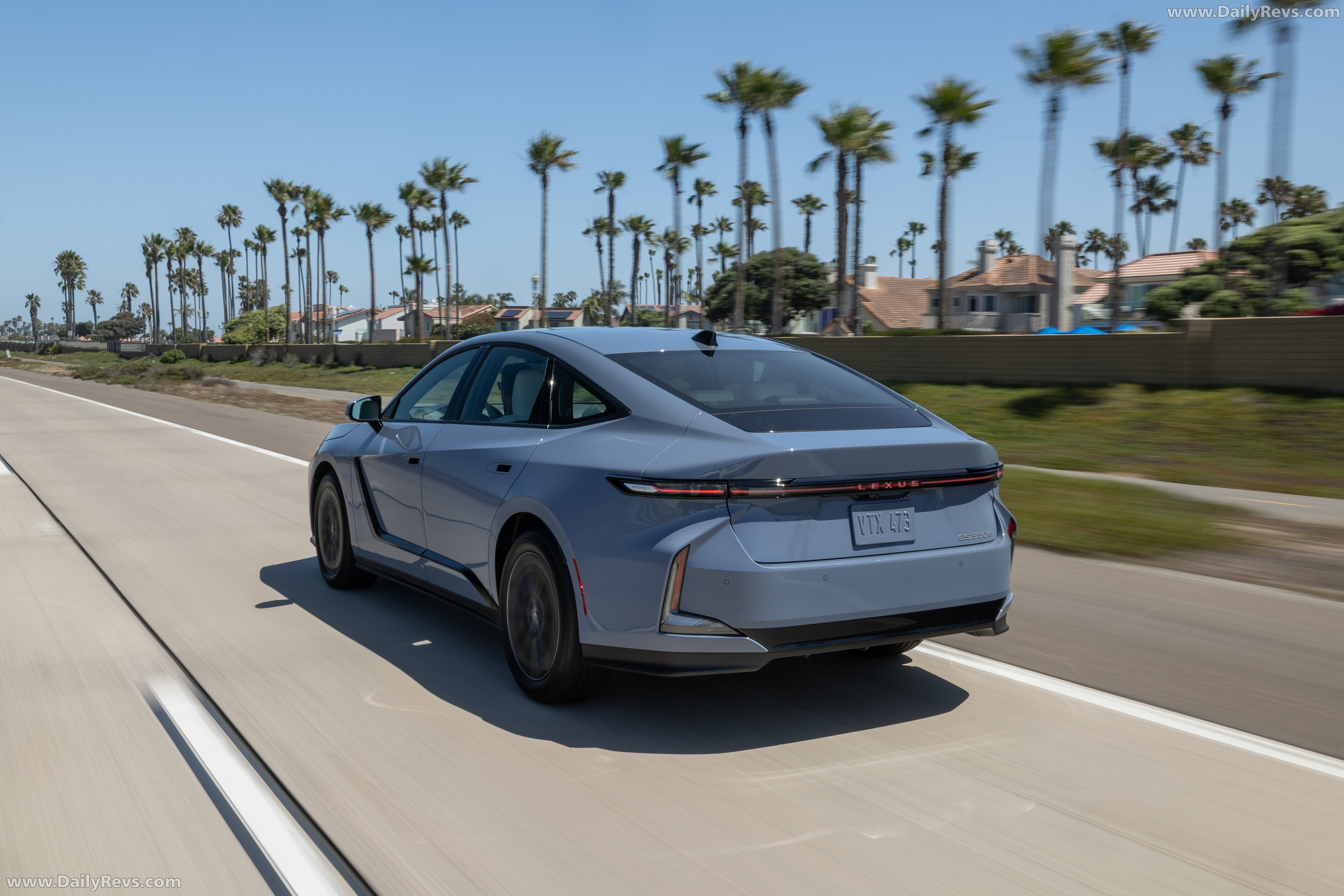 2026 Lexus ES 350e Premium Rear View