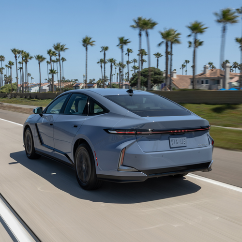 2026 Lexus ES 350e Premium Rear View
