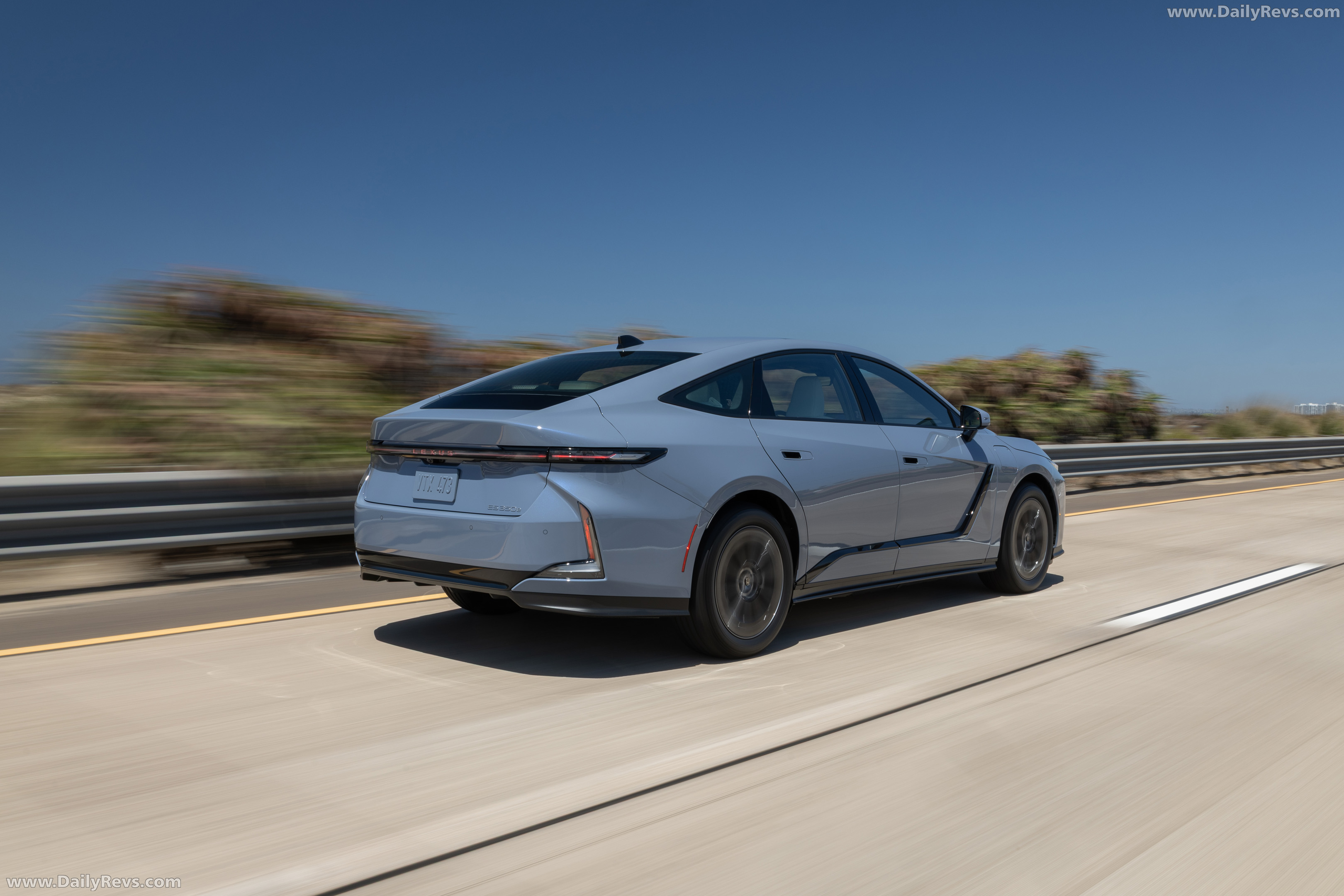 2026 Lexus ES 350e Premium Rear View