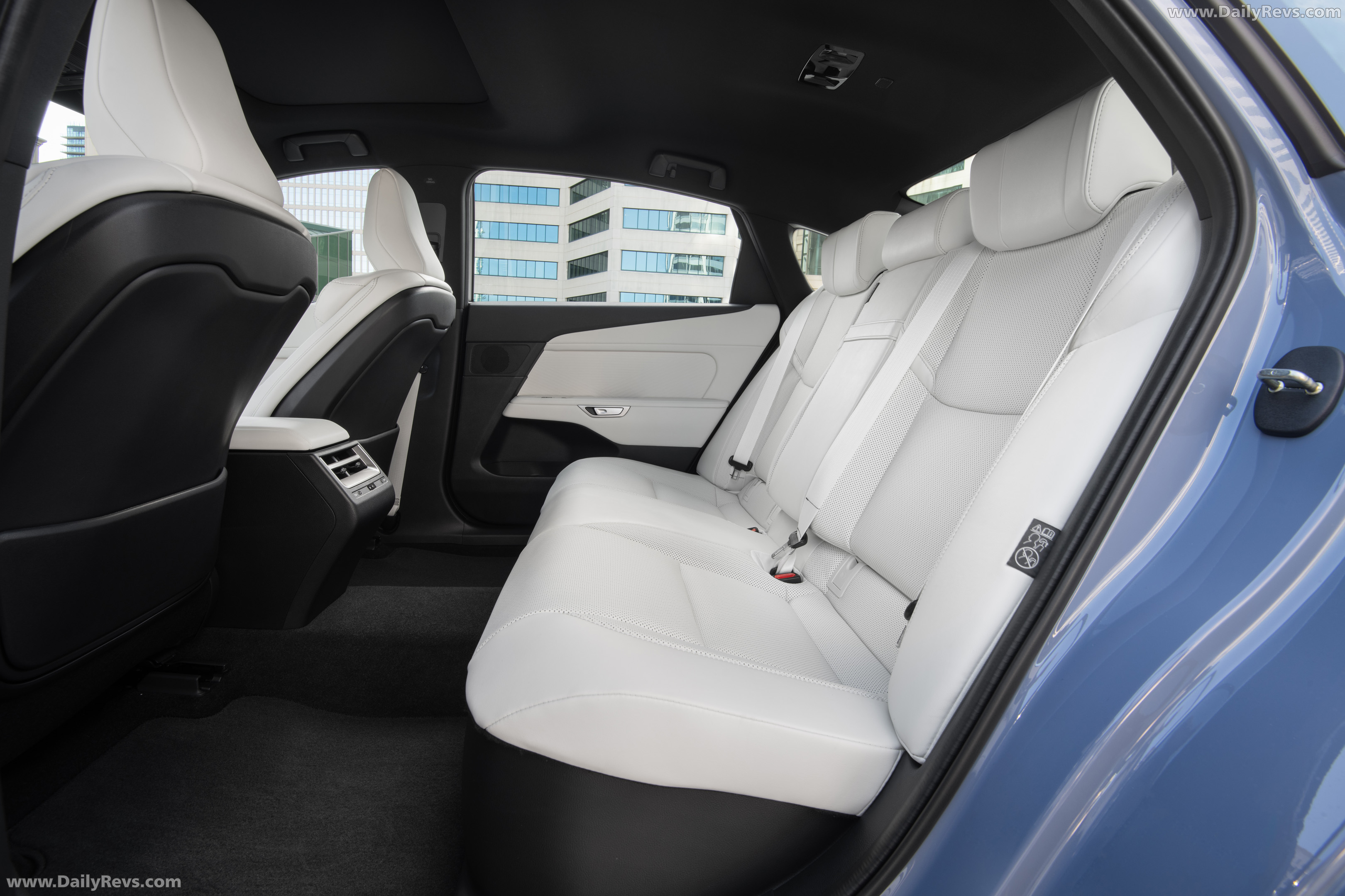2026 Lexus ES 350e Premium Interior