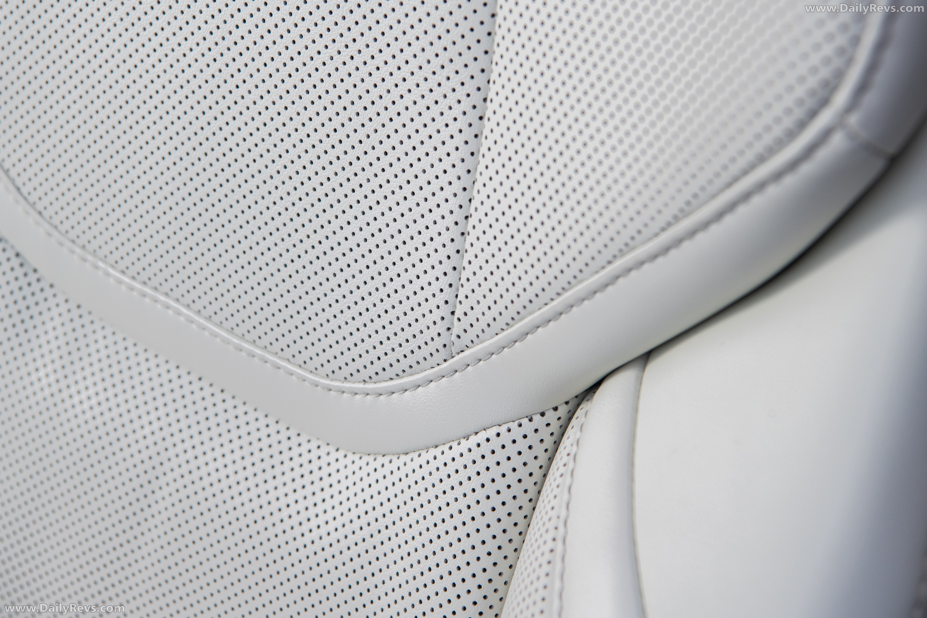 2026 Lexus ES 350e Premium Interior
