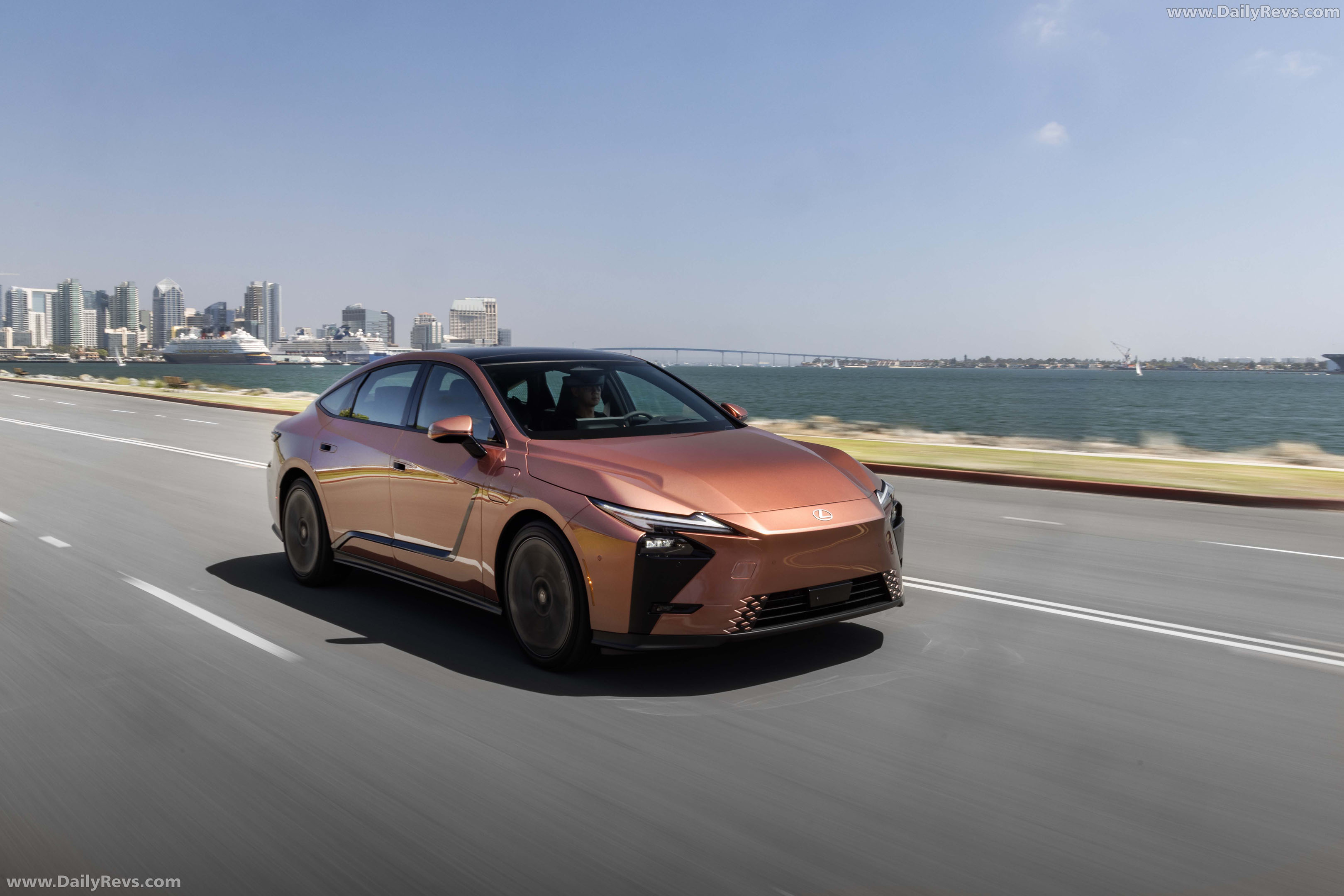 2026 Lexus ES 350e Luxury Executive Front View