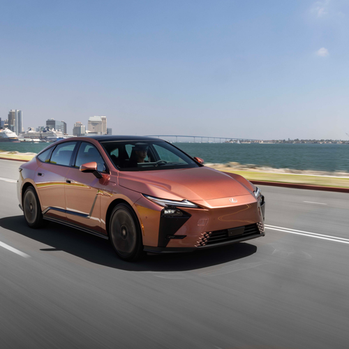 2026 Lexus ES 350e Luxury Executive Front View