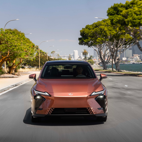 2026 Lexus ES 350e Luxury Executive Front View