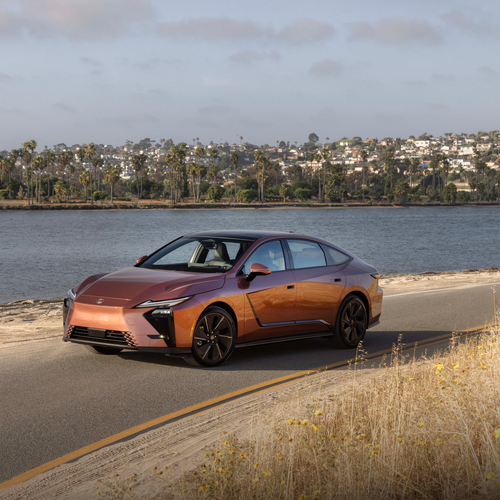 2026 Lexus ES 350e Luxury Executive Front View