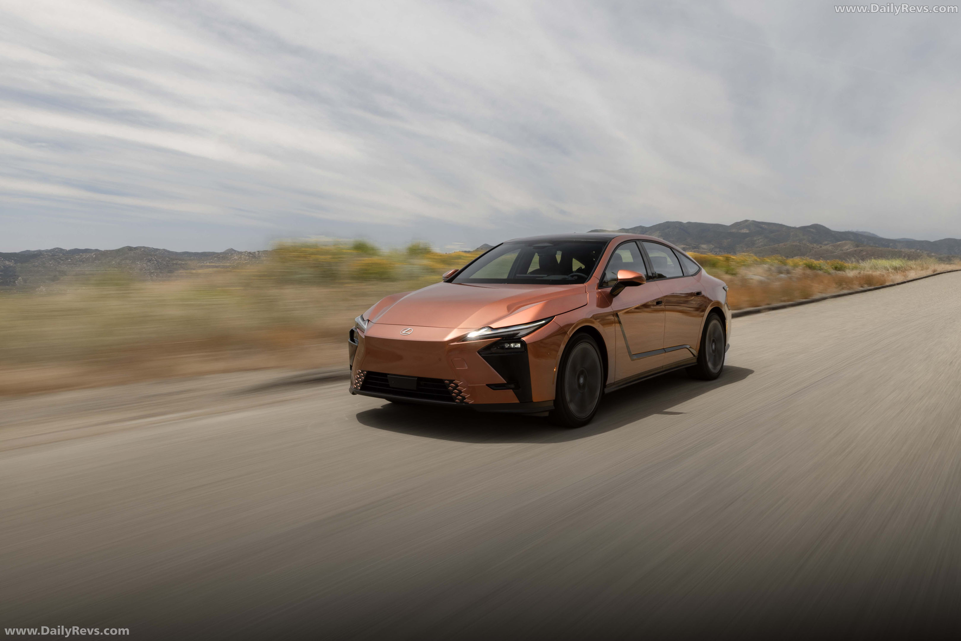 2026 Lexus ES 350e Luxury Executive Front View
