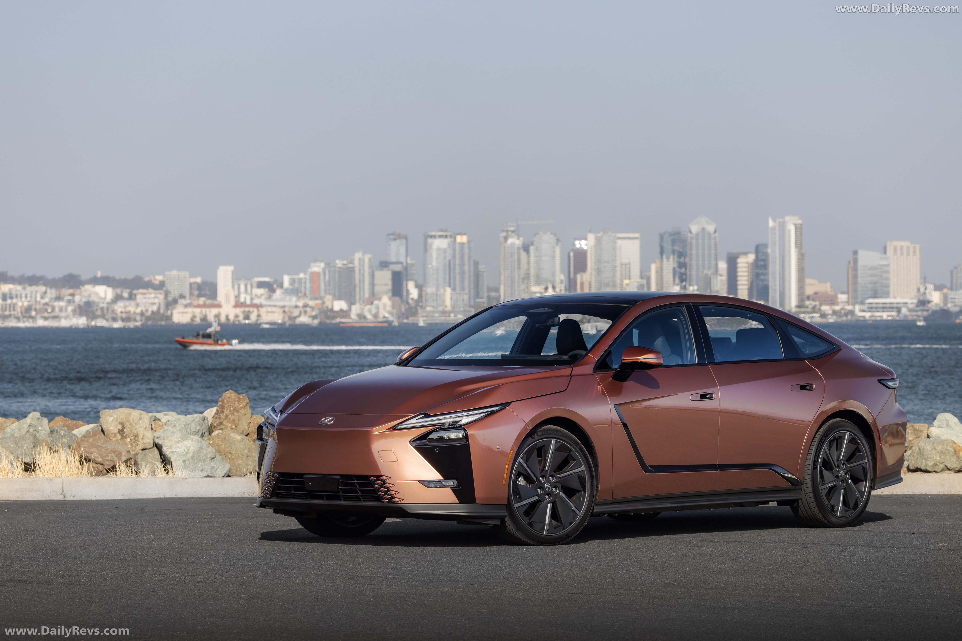 2026 Lexus ES 350e Luxury Executive Front View
