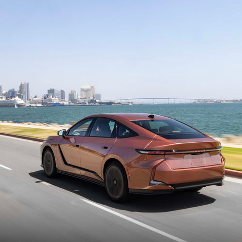2026 Lexus ES 350e Luxury Executive Rear View