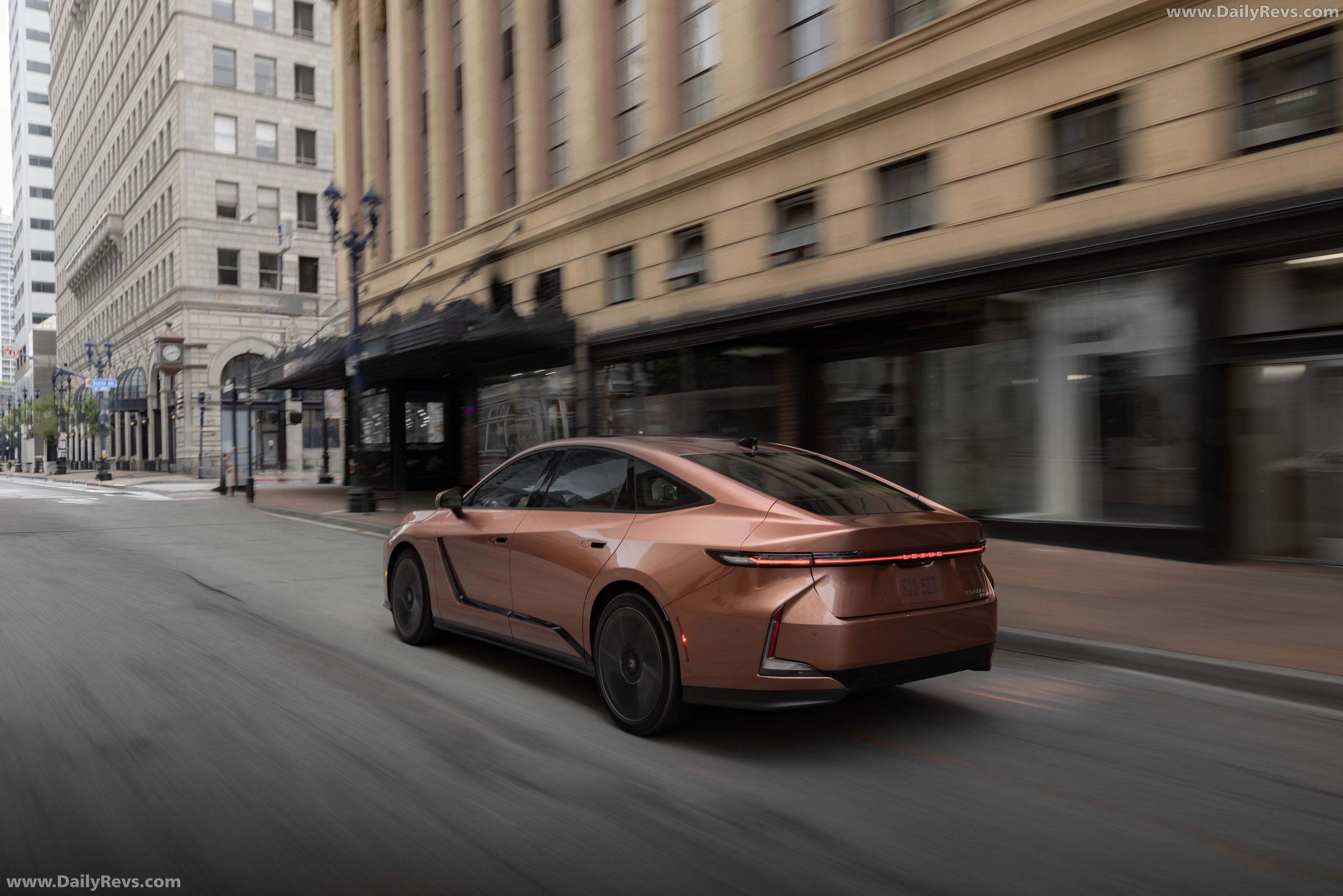 2026 Lexus ES 350e Luxury Executive Rear View