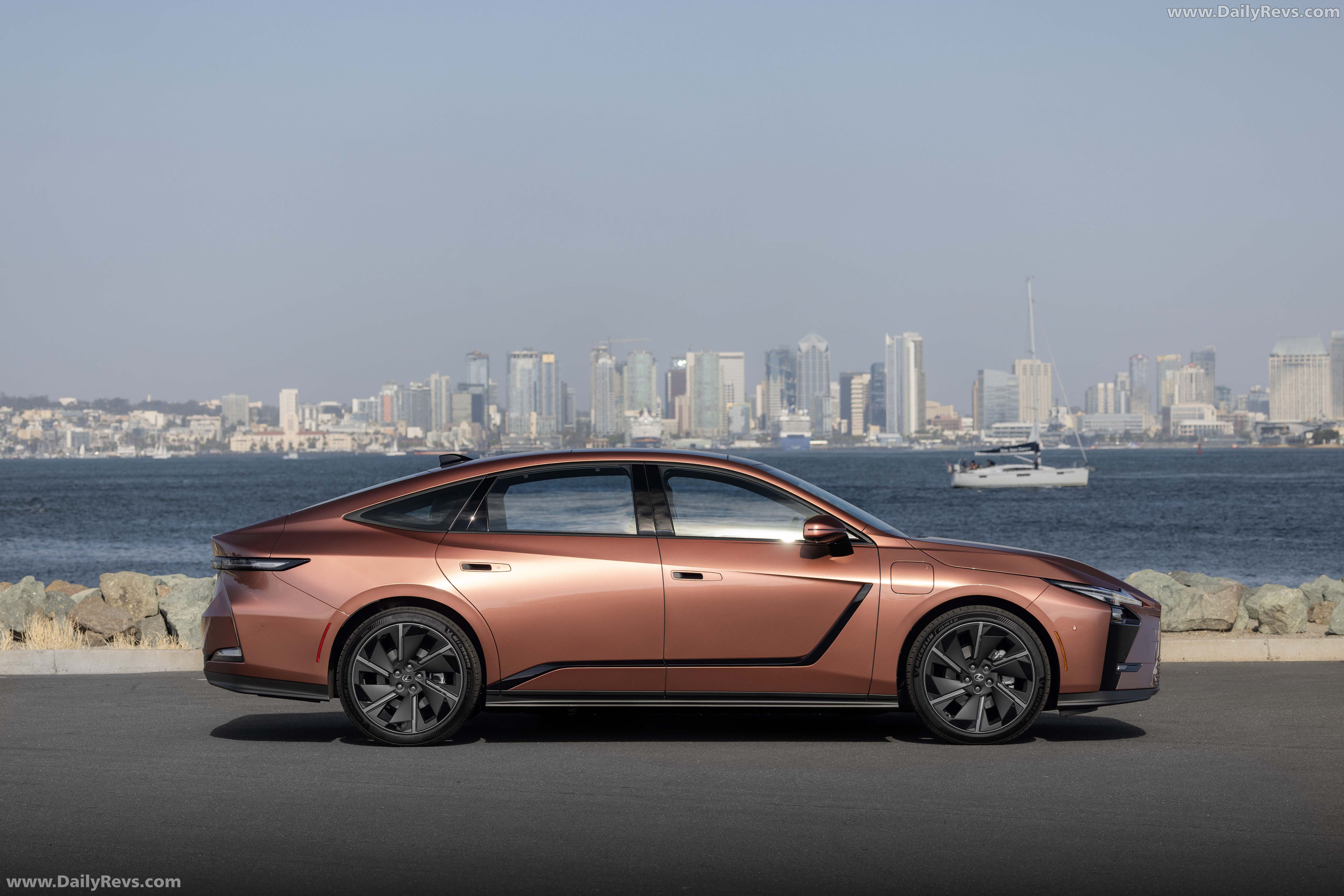 2026 Lexus ES 350e Luxury Executive Side View