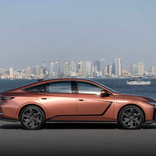 2026 Lexus ES 350e Luxury Executive Side View