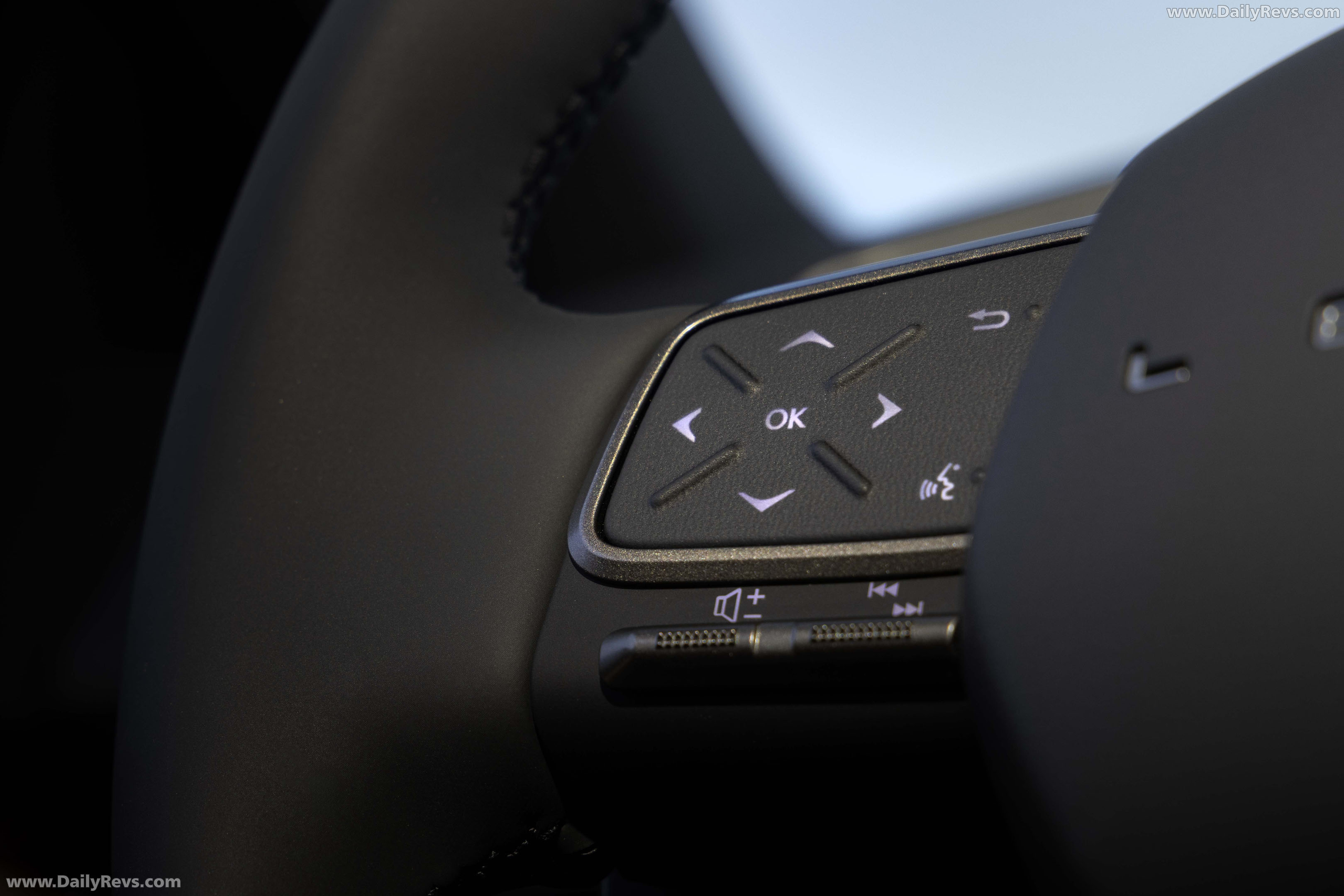 2026 Lexus ES 350e Luxury Executive Interior