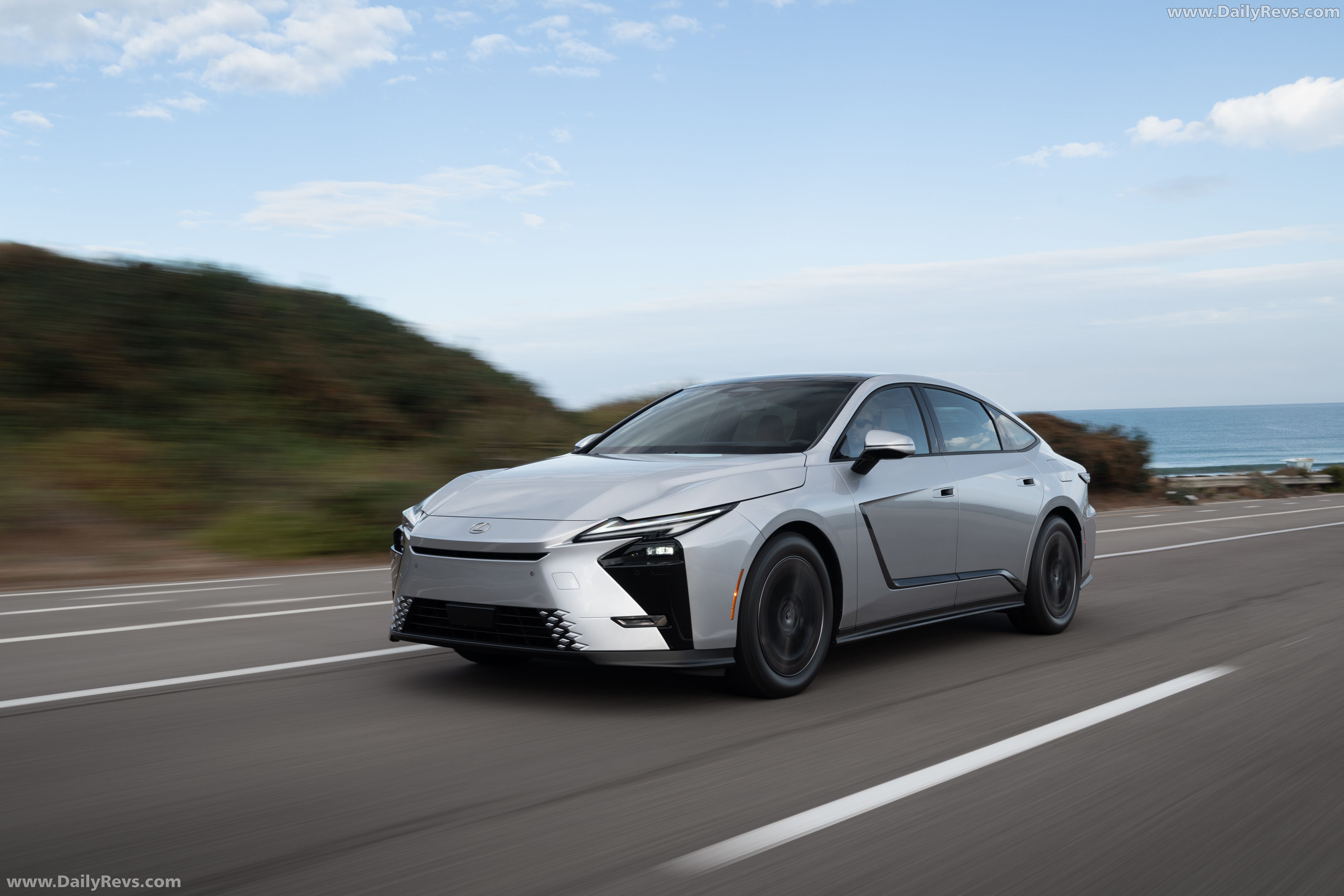 2026 Lexus ES 350H Premium Front View