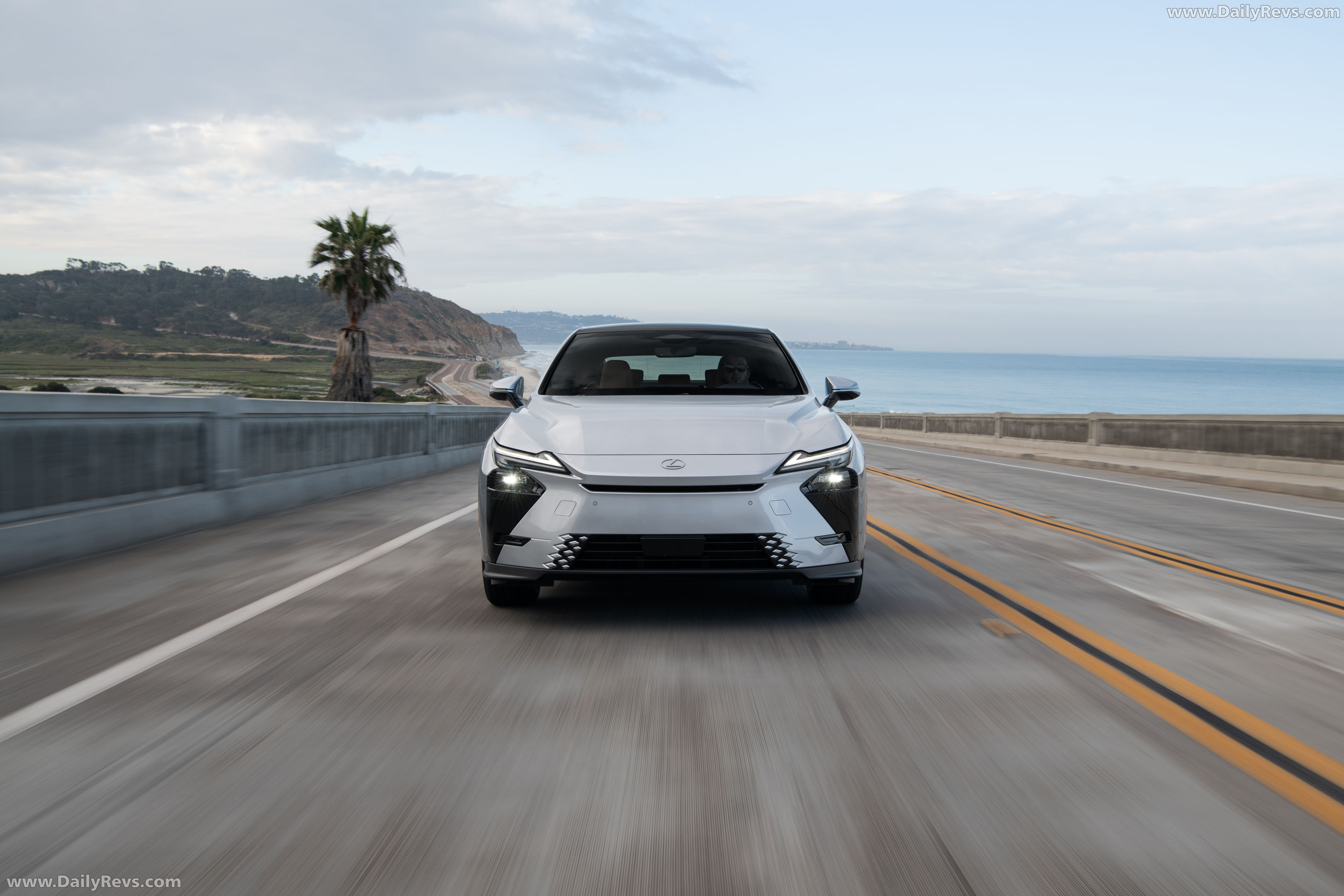 2026 Lexus ES 350H Premium Front View