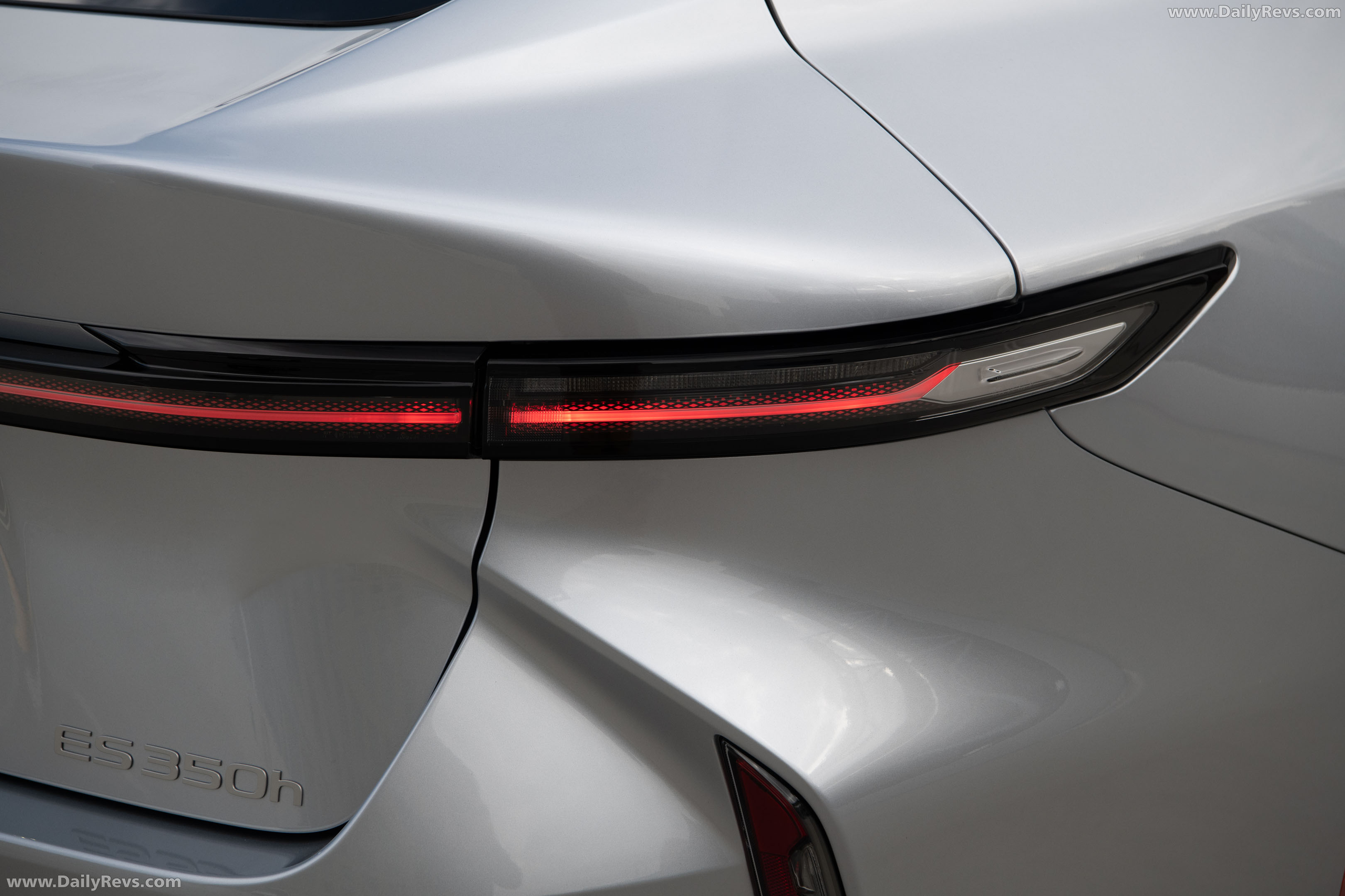 2026 Lexus ES 350H Premium Exterior