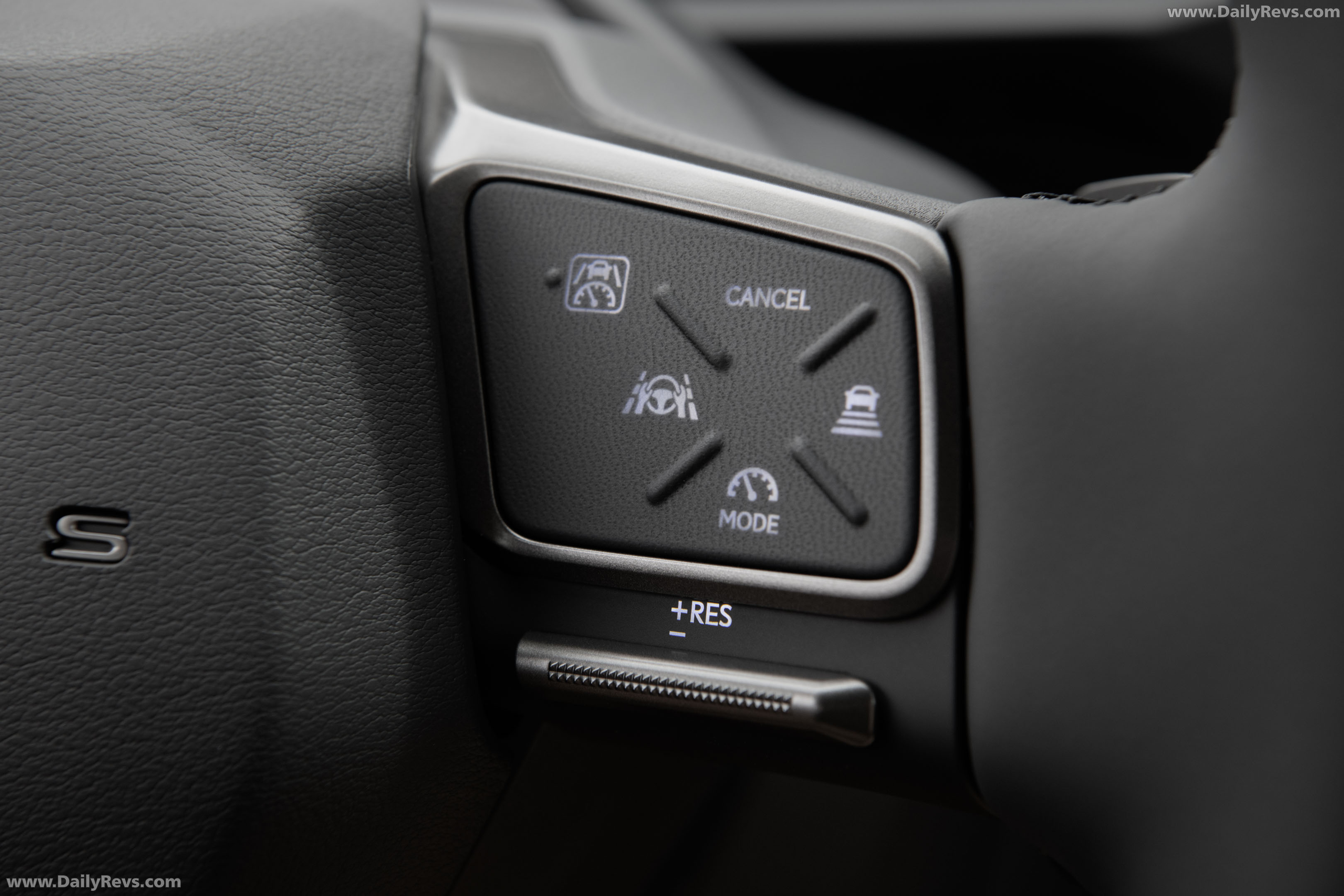 2026 Lexus ES 350H Premium Interior