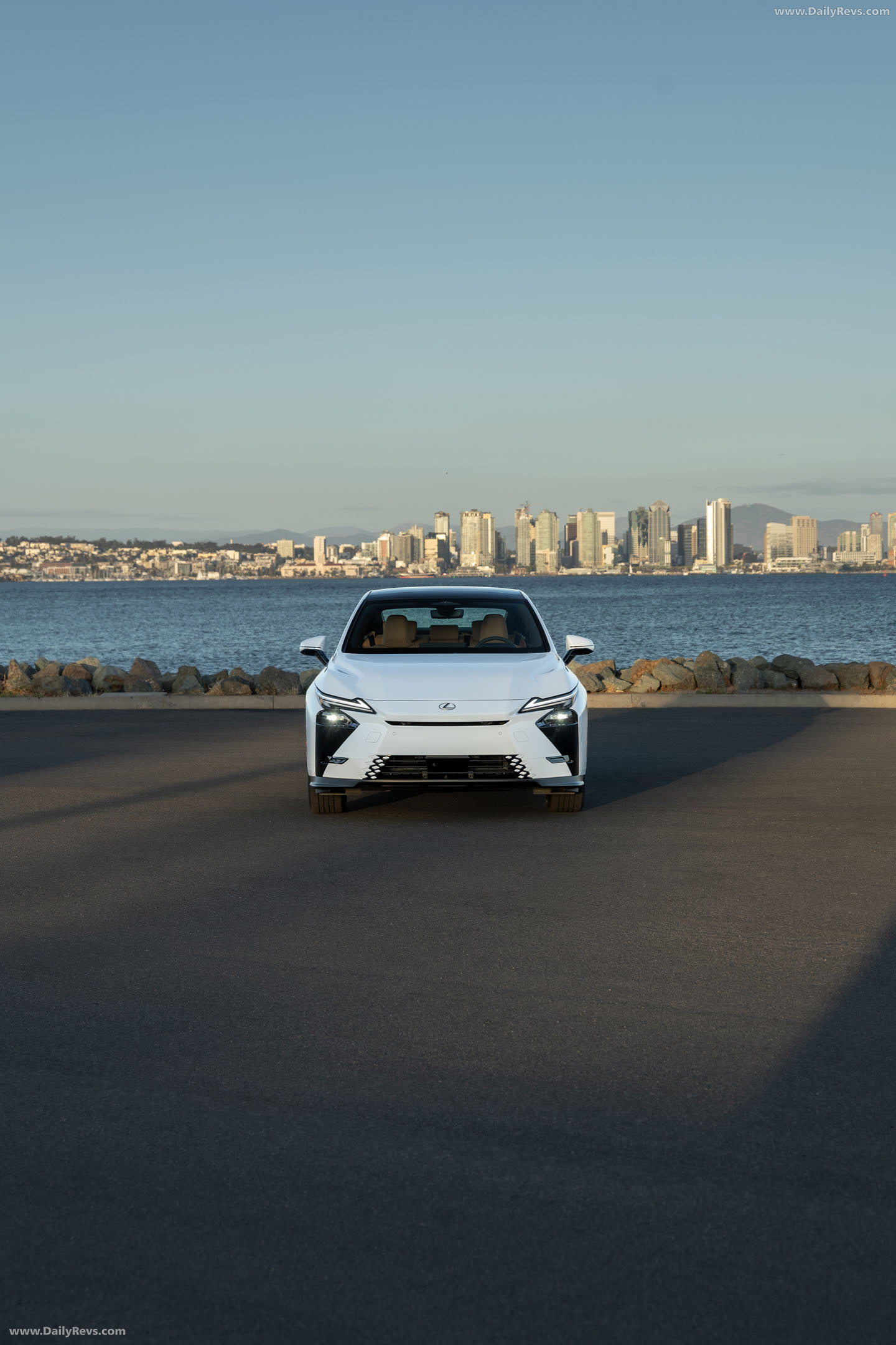 2026 Lexus ES 350H Premium Plus Front View