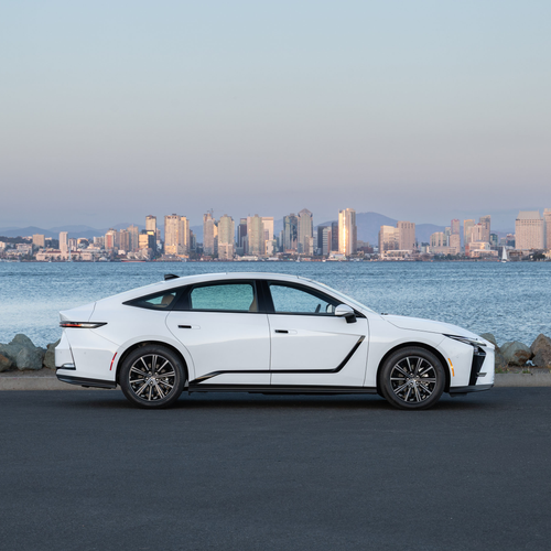 2026 Lexus ES 350H Premium Plus Side View