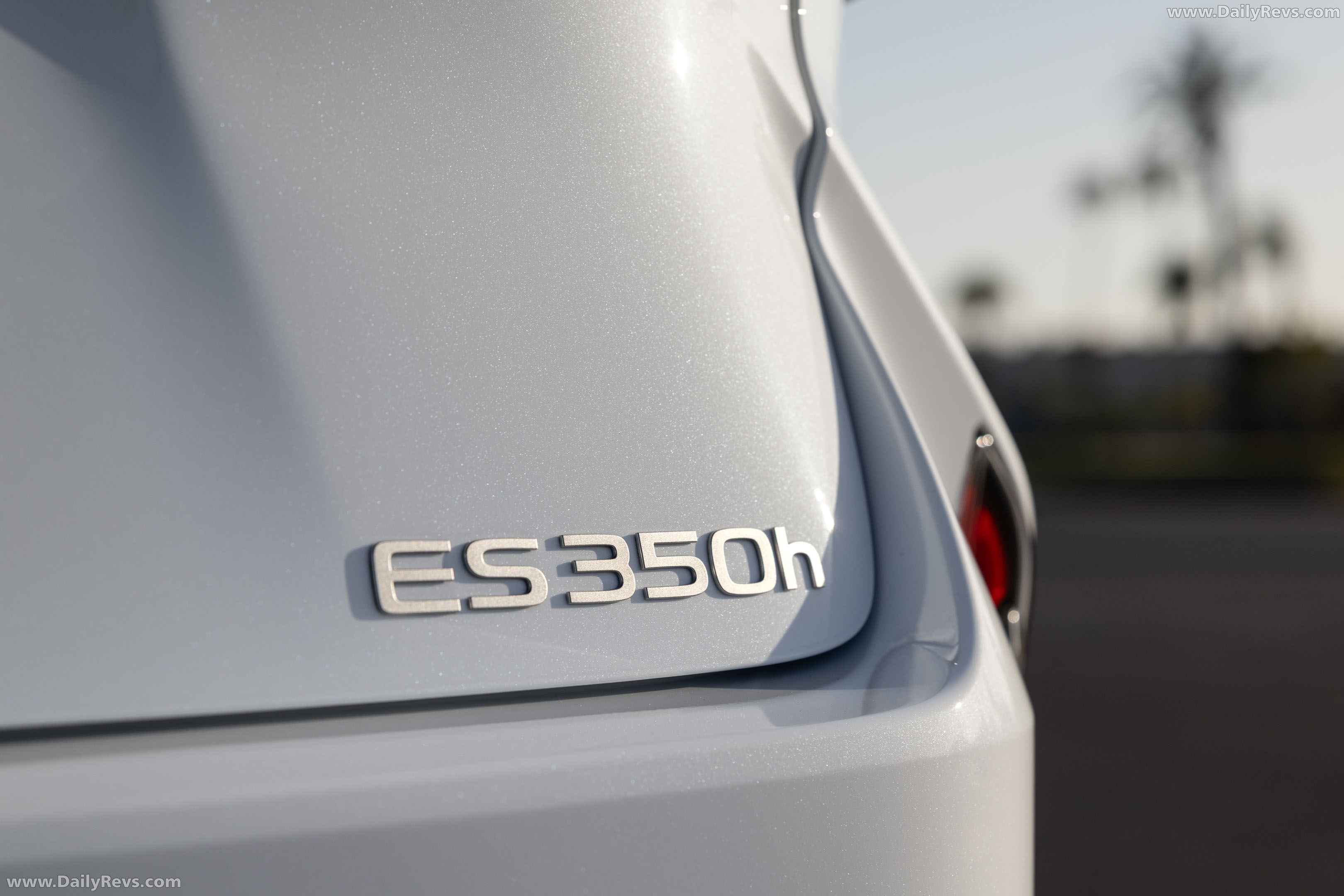 2026 Lexus ES 350H Premium Plus Exterior