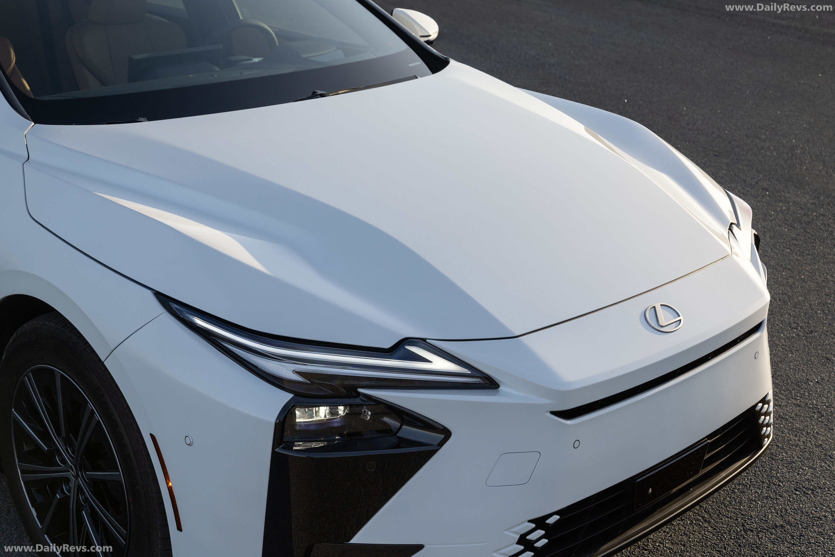 2026 Lexus ES 350H Premium Plus Exterior