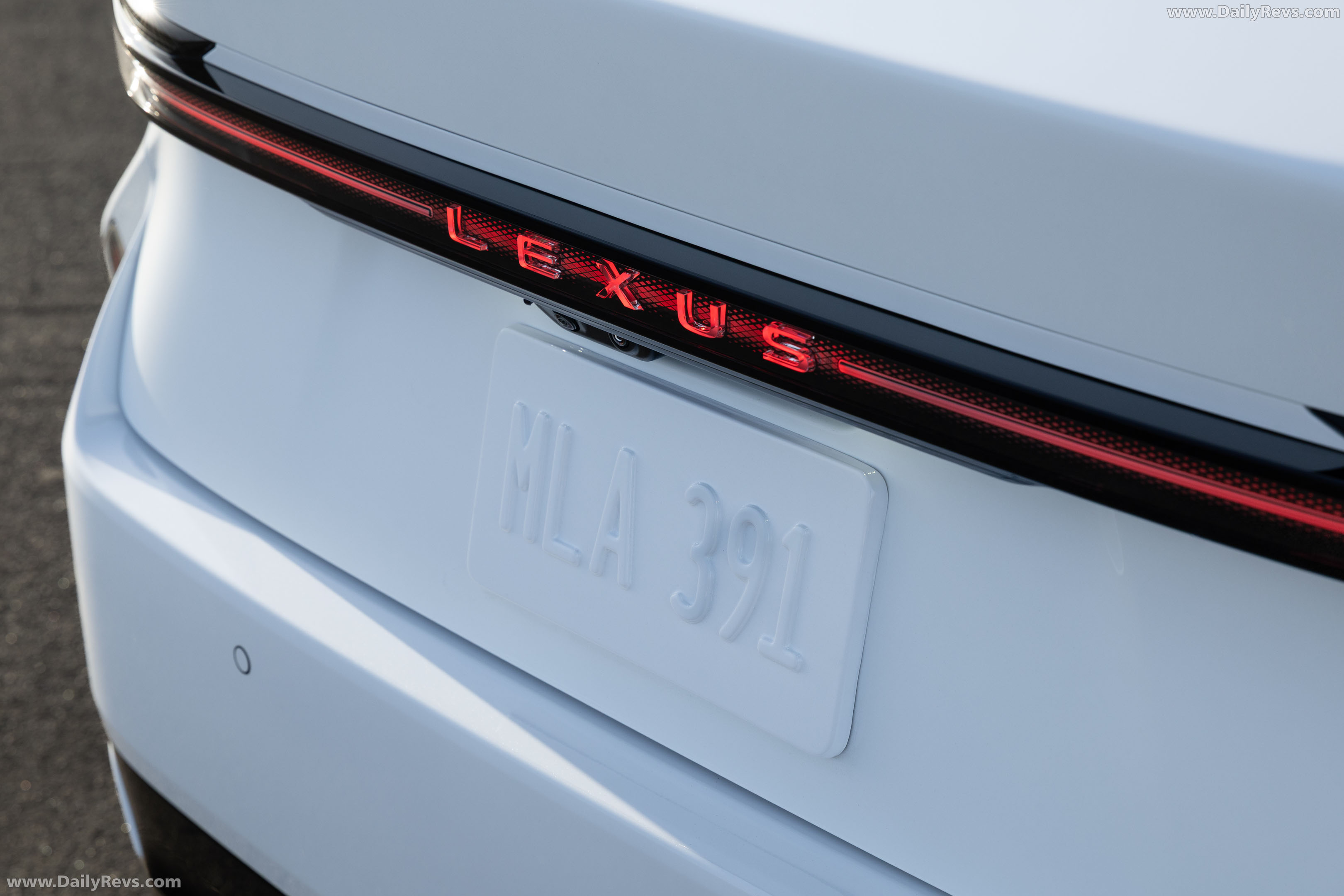 2026 Lexus ES 350H Premium Plus Exterior